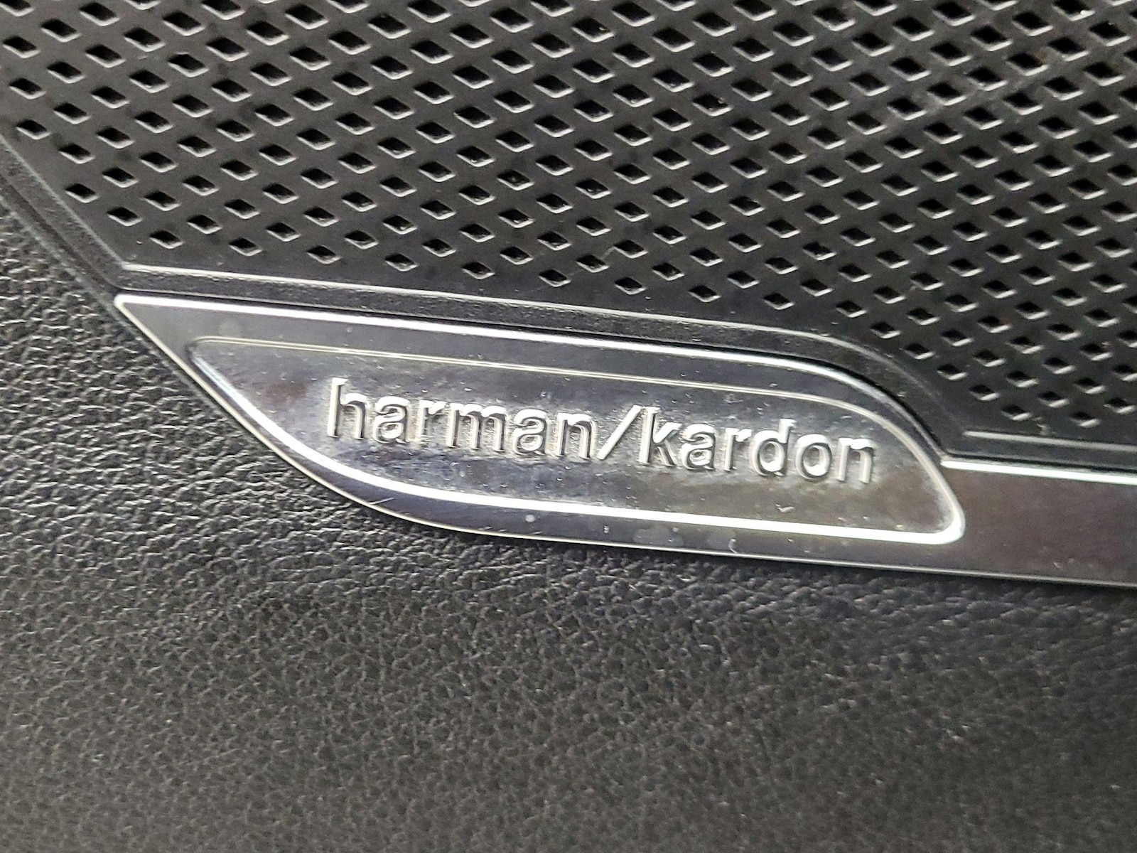 2023 Kia Sportage SX - Photo 26