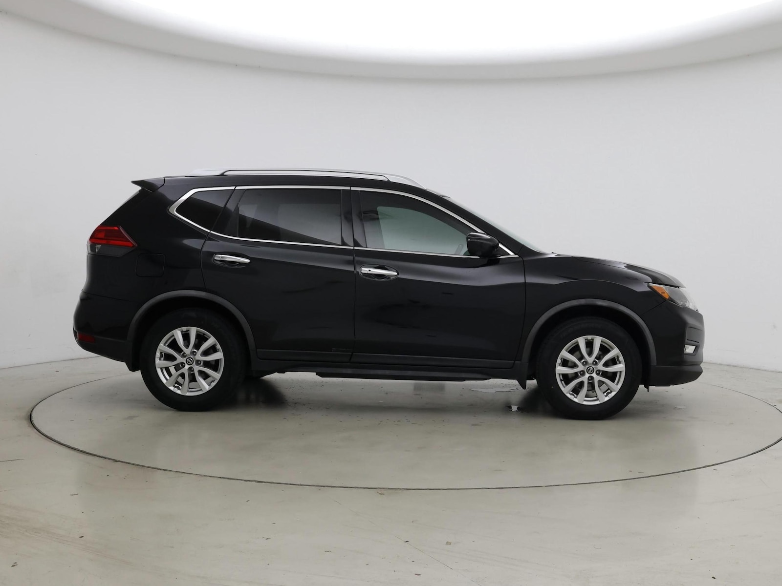 2017 Nissan Rogue SV - Photo 8
