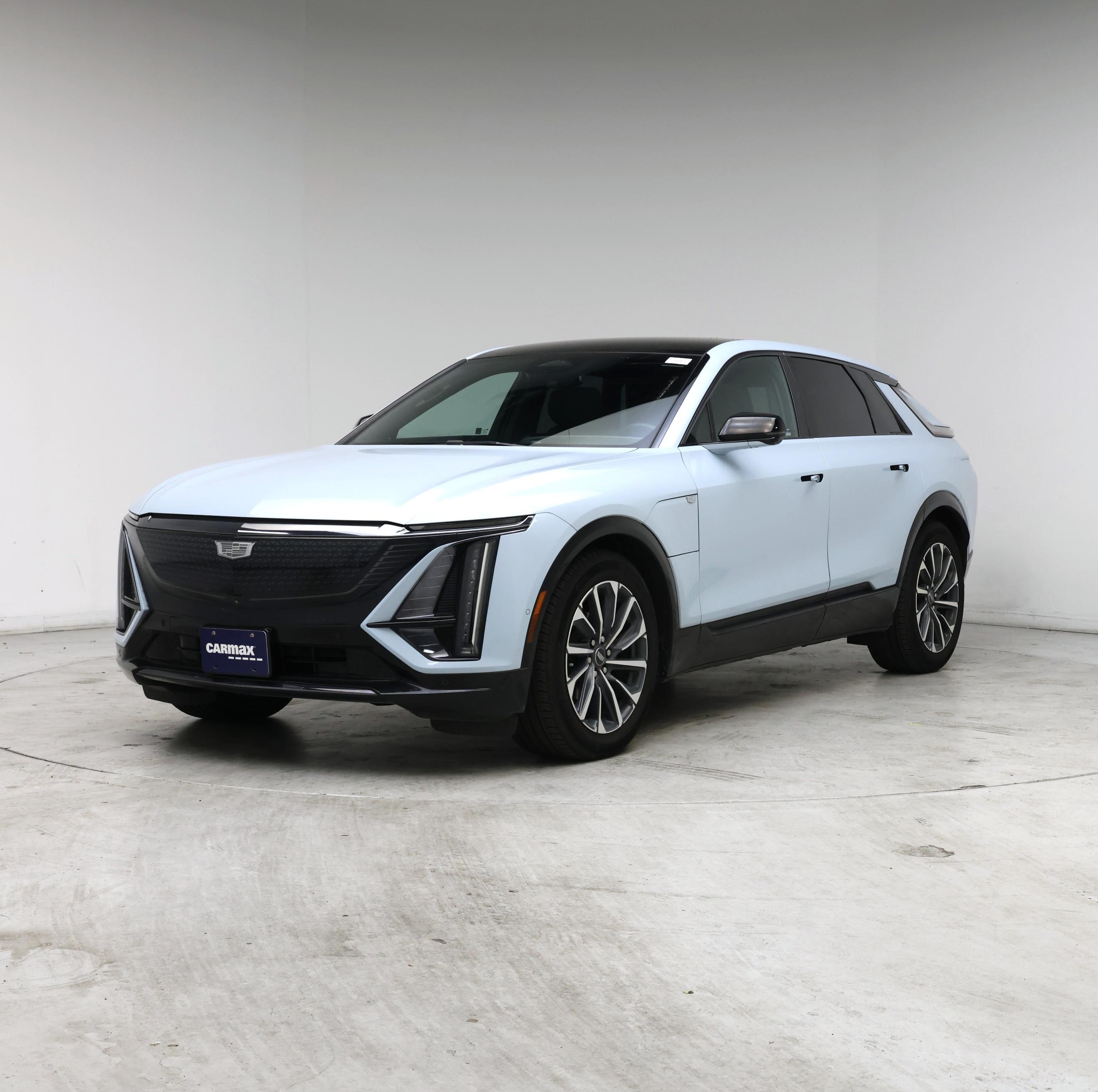 Thumbnail: 2024 Cadillac Lyriq - 4