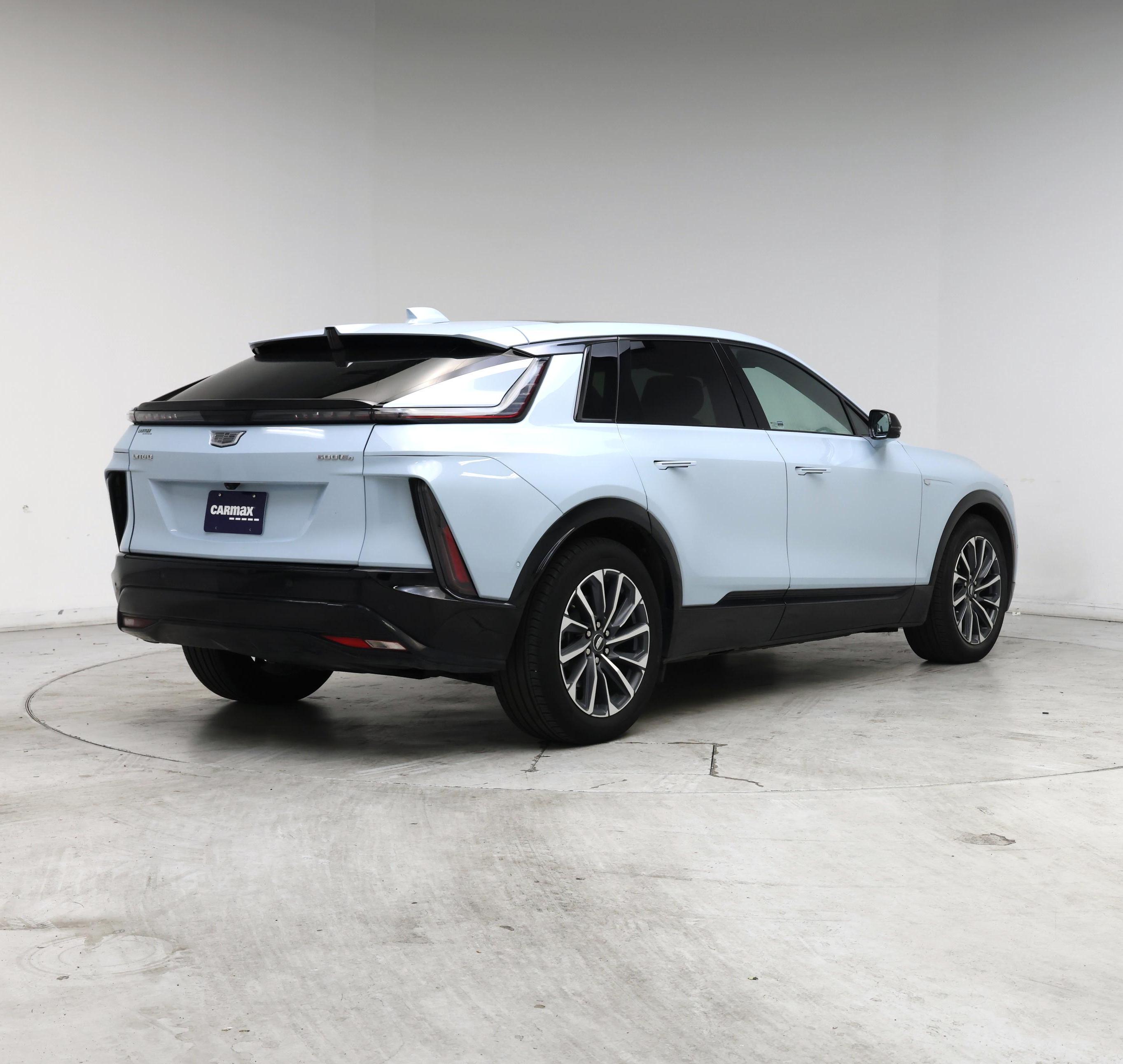 Thumbnail: 2024 Cadillac Lyriq - 8