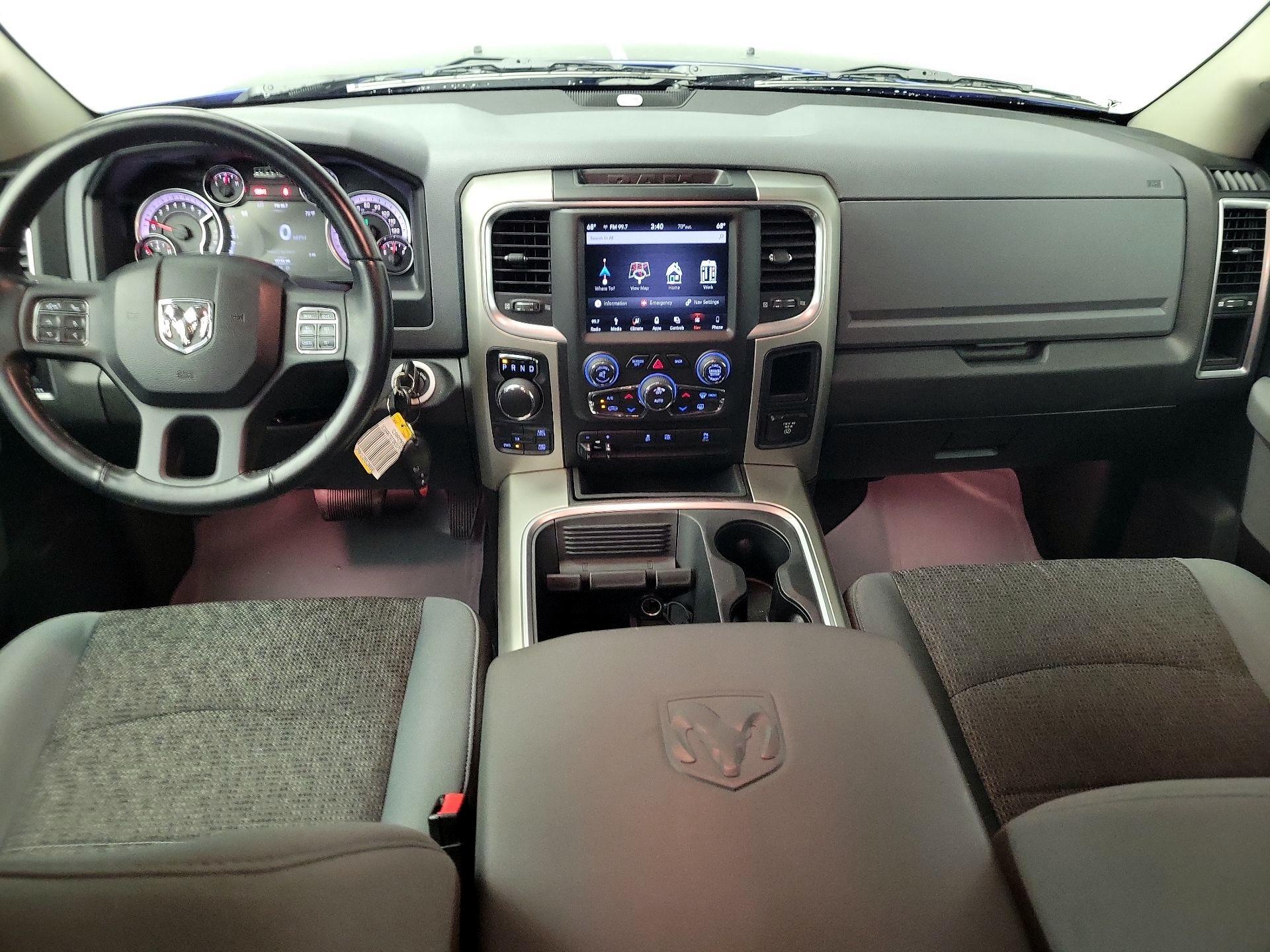 Thumbnail: 2019 RAM 1500 Classic - 9