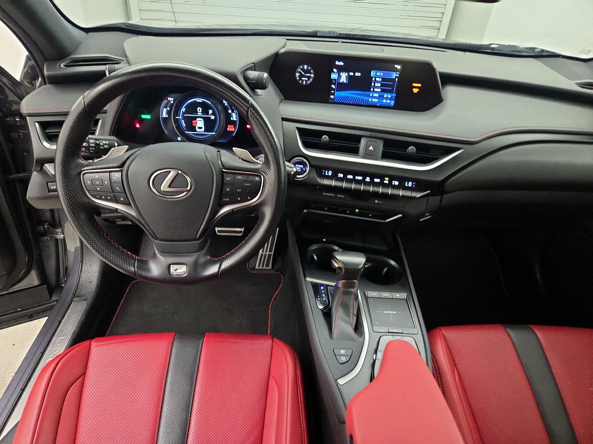 Thumbnail: 2020 Lexus UX - 9