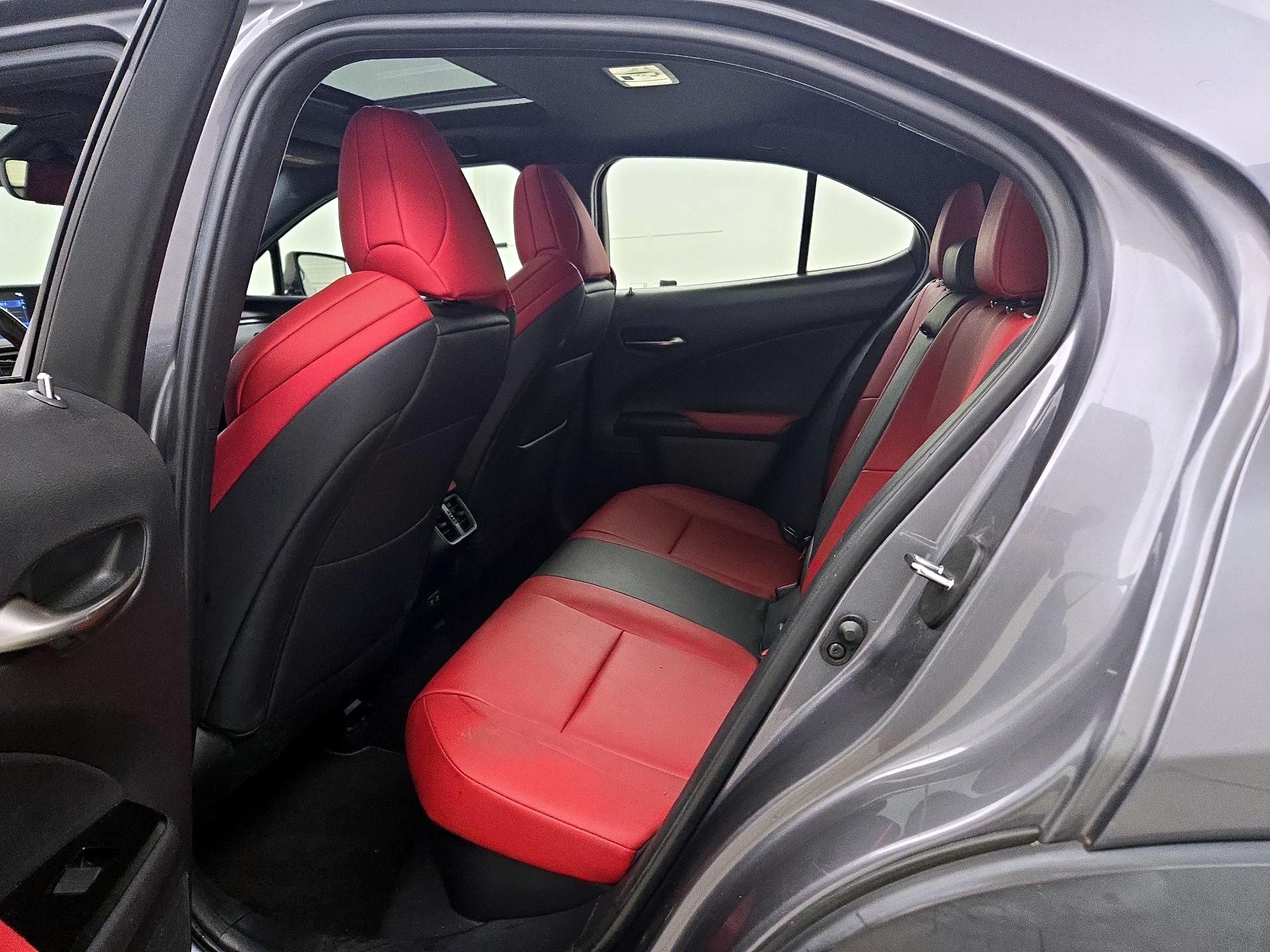 Thumbnail: 2020 Lexus UX - 20