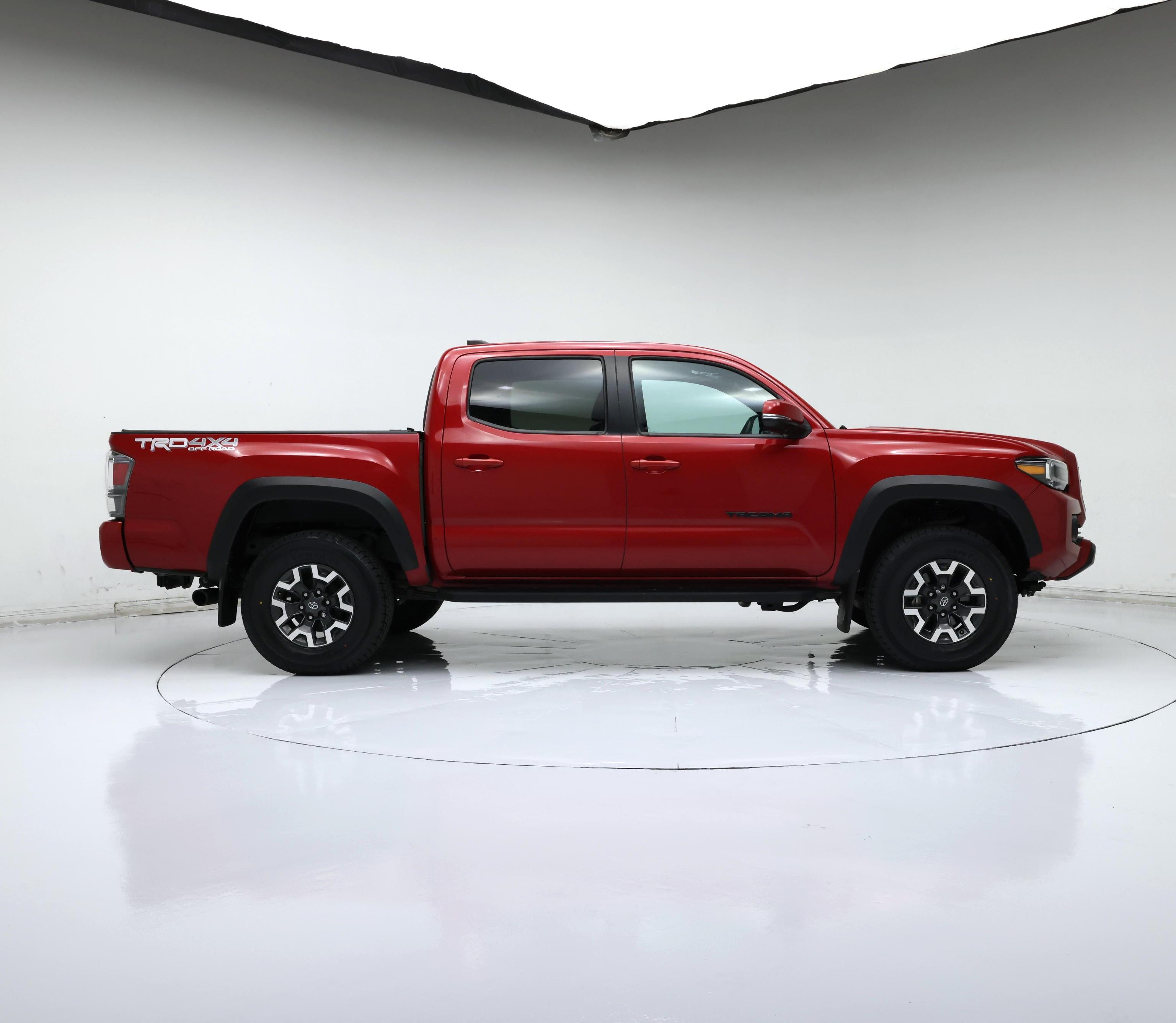 Thumbnail: 2021 Toyota Tacoma - 7