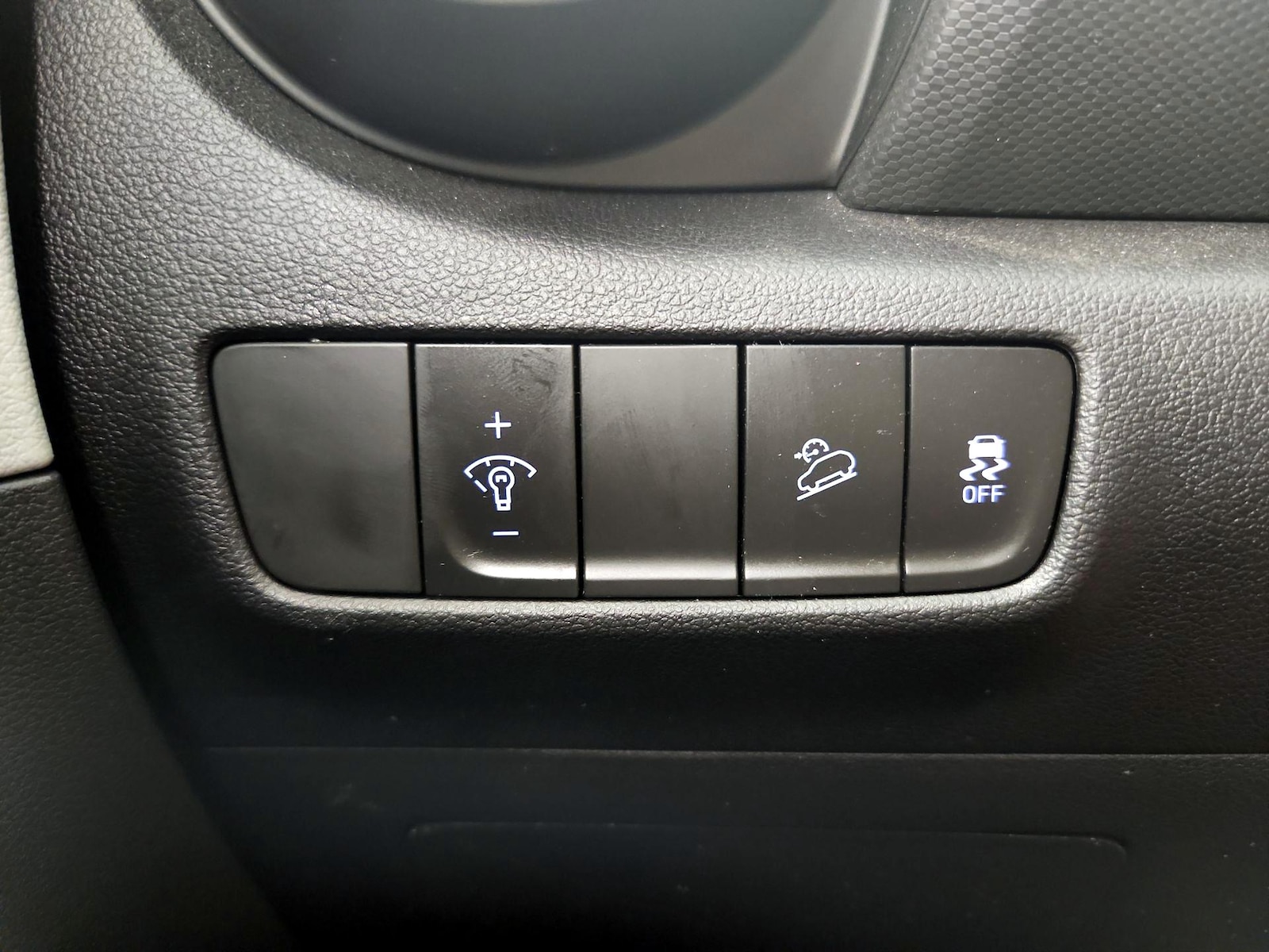 2023 Hyundai Kona SEL - Photo 14