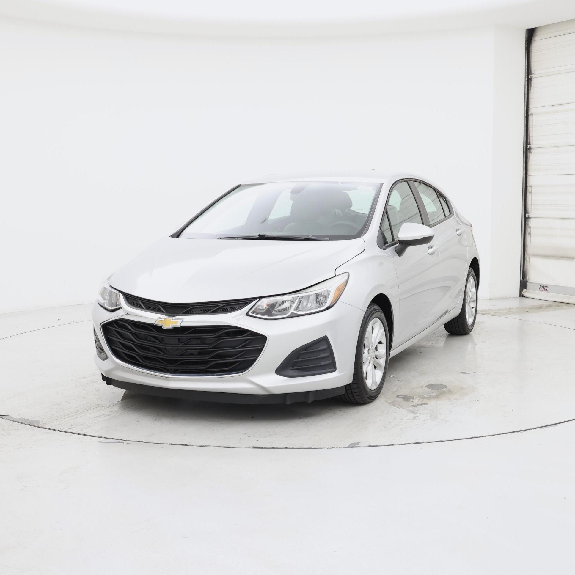 Thumbnail: 2019 Chevrolet Cruze - 4