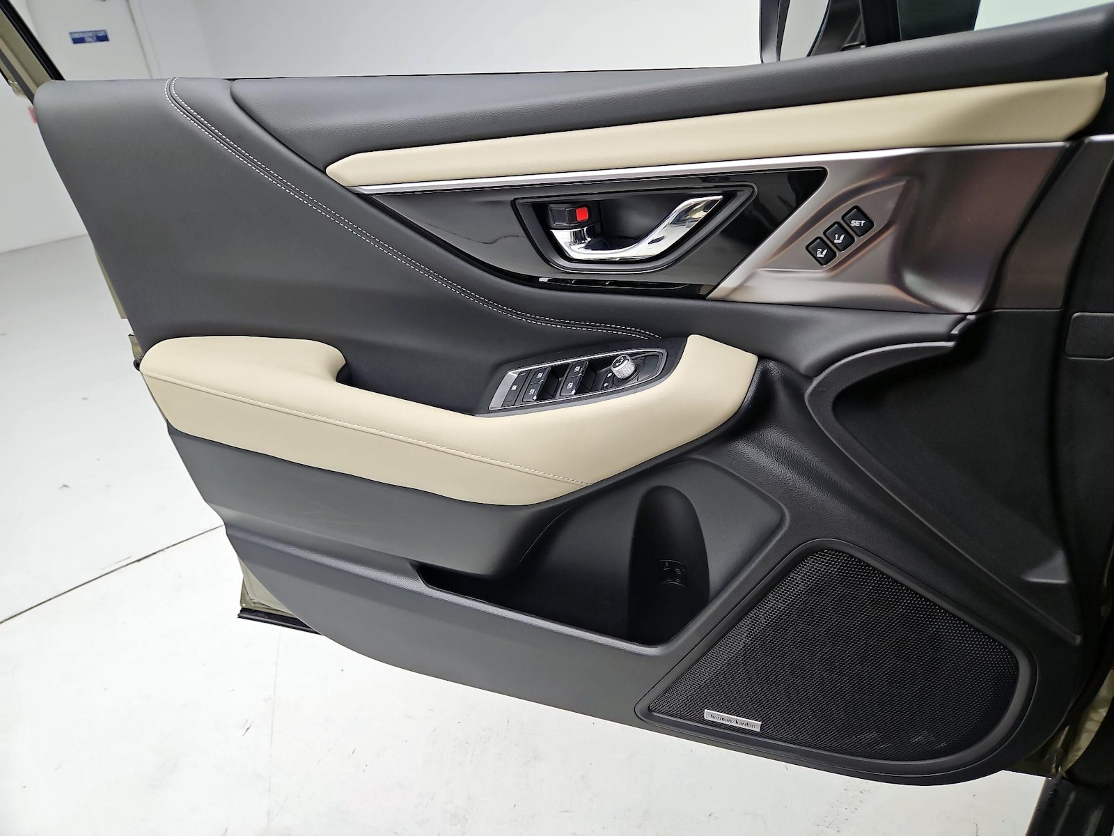 2024 Subaru Outback Limited - Photo 13