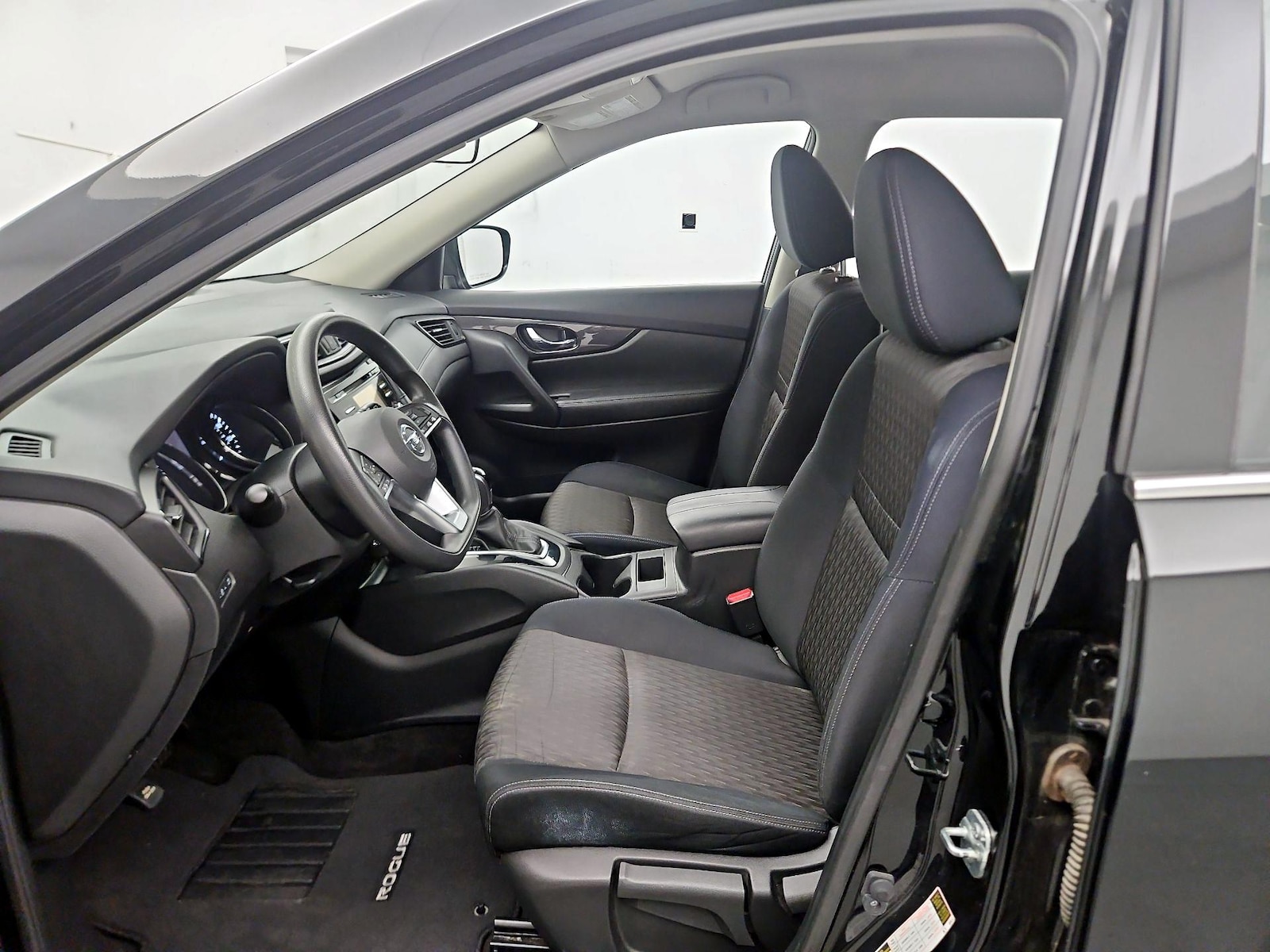 2017 Nissan Rogue S - Photo 10
