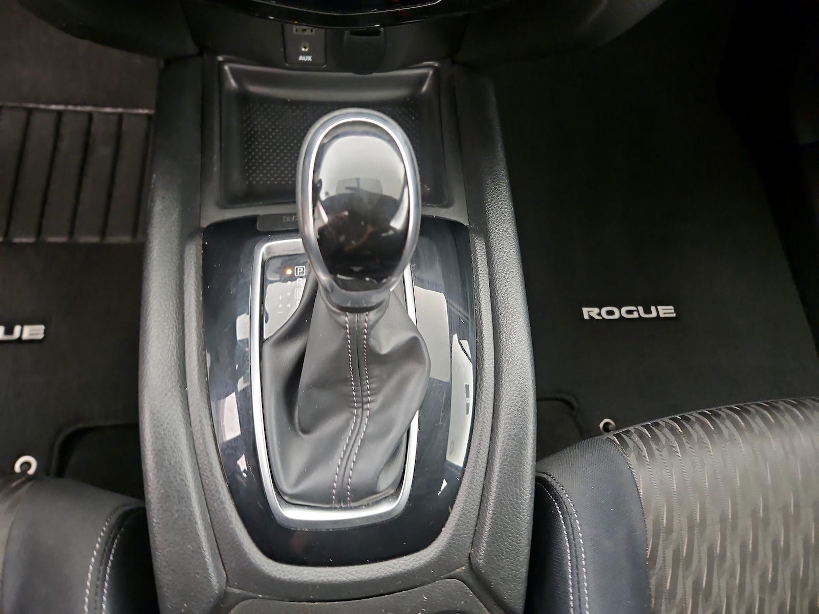 2017 Nissan Rogue S - Photo 16