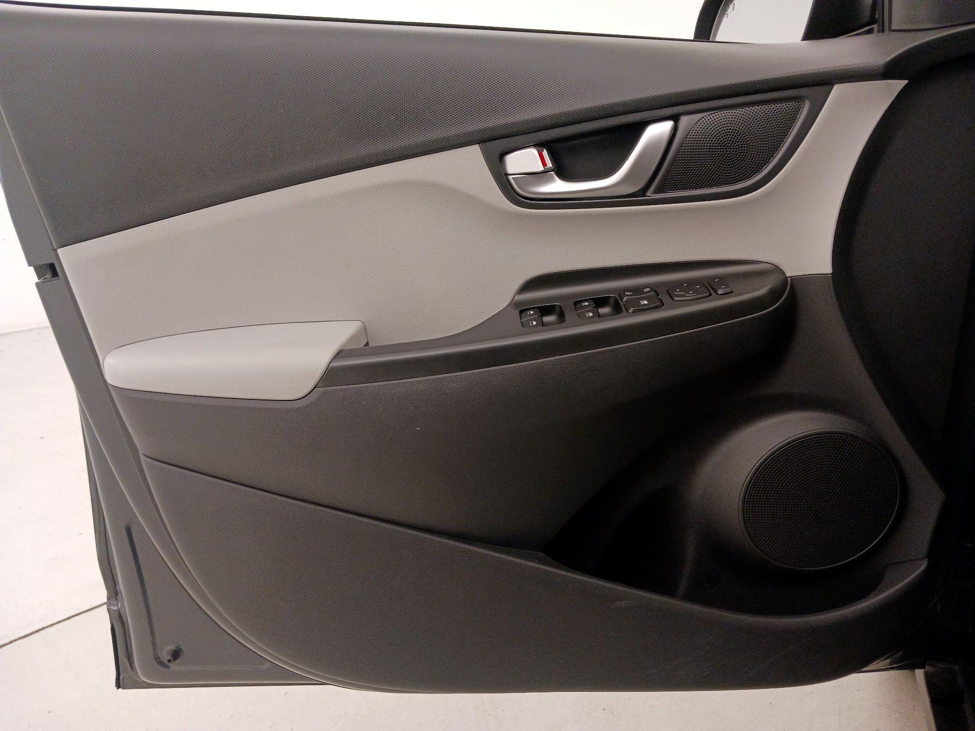 Thumbnail: 2023 Hyundai Kona - 12