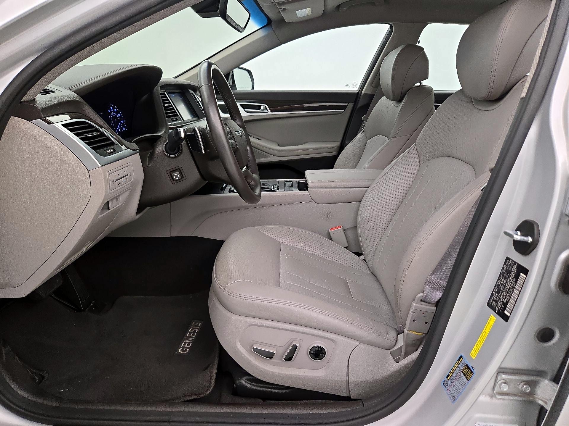 Thumbnail: 2019 Genesis G80 - 11
