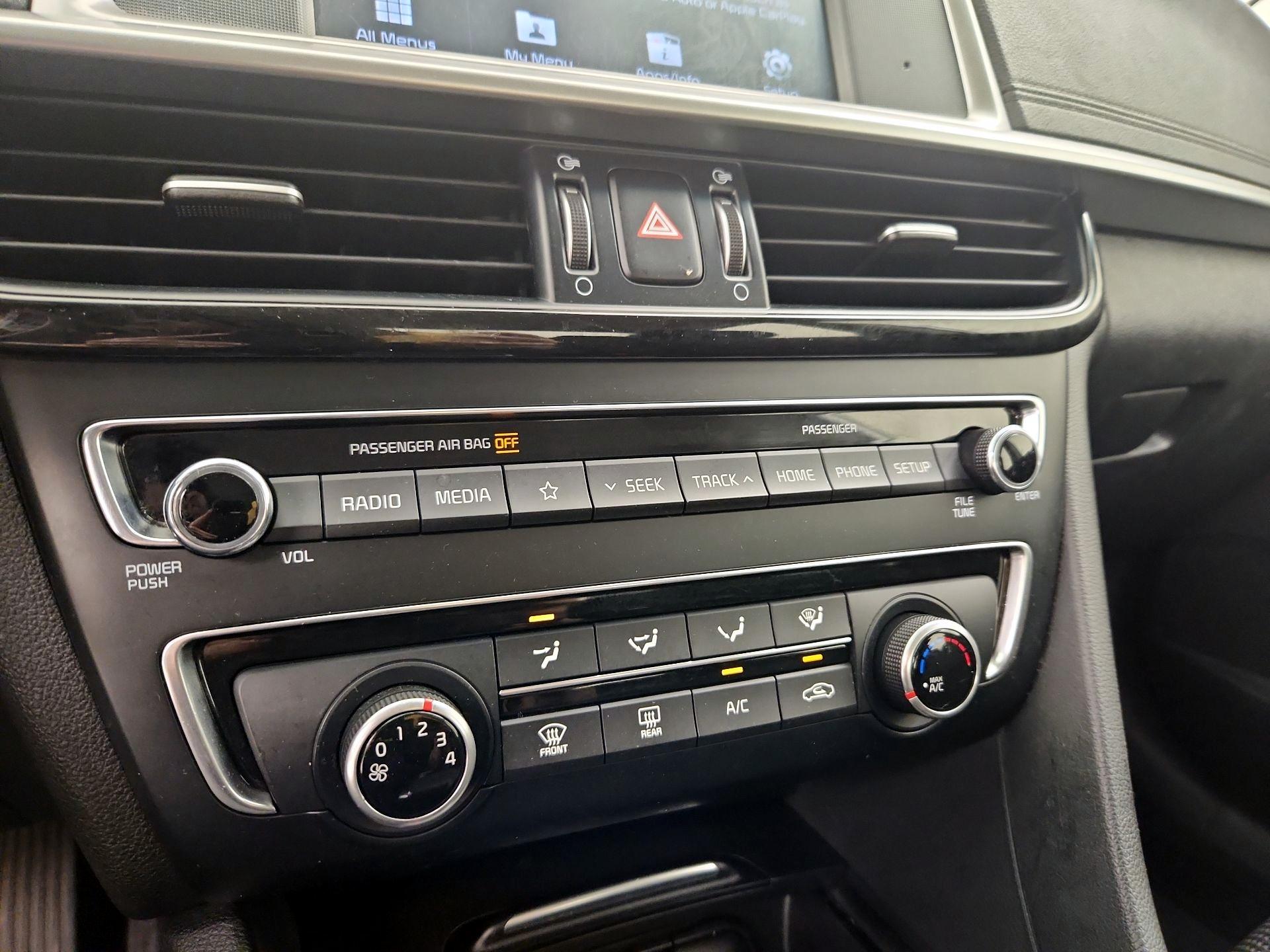 Thumbnail: 2019 Kia Optima - 16