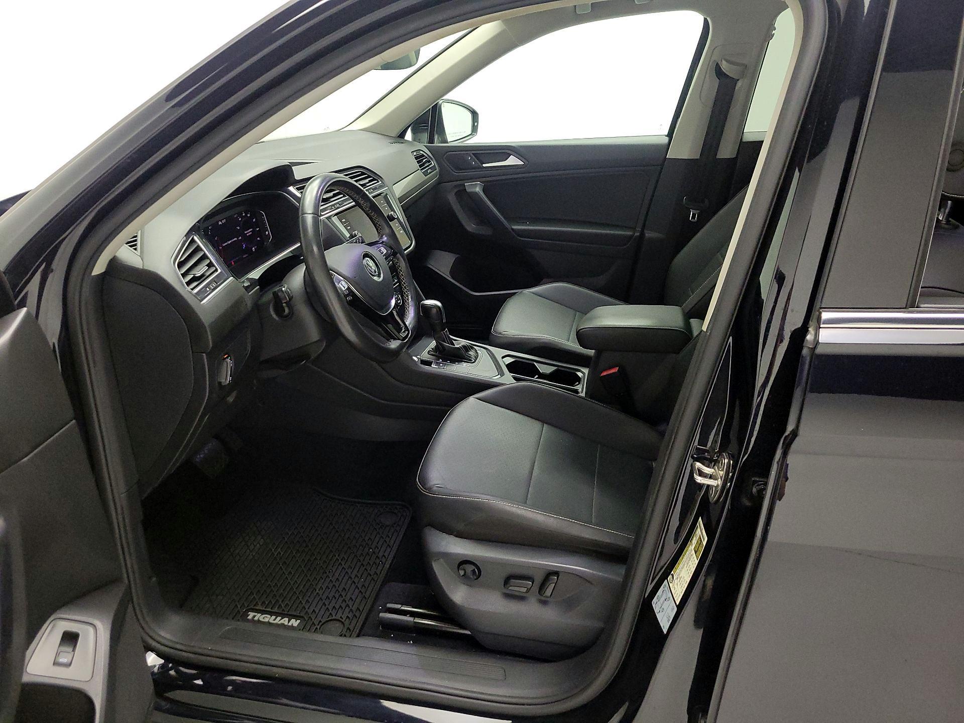 Thumbnail: 2021 Volkswagen Tiguan - 11