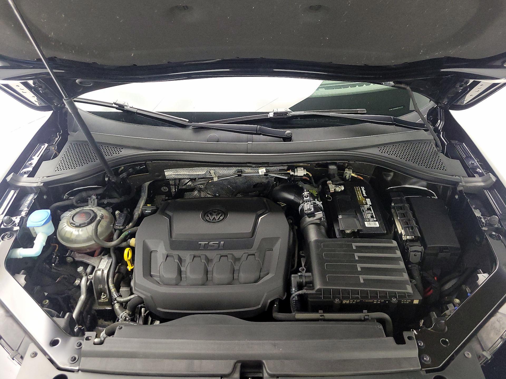 Thumbnail: 2021 Volkswagen Tiguan - 20