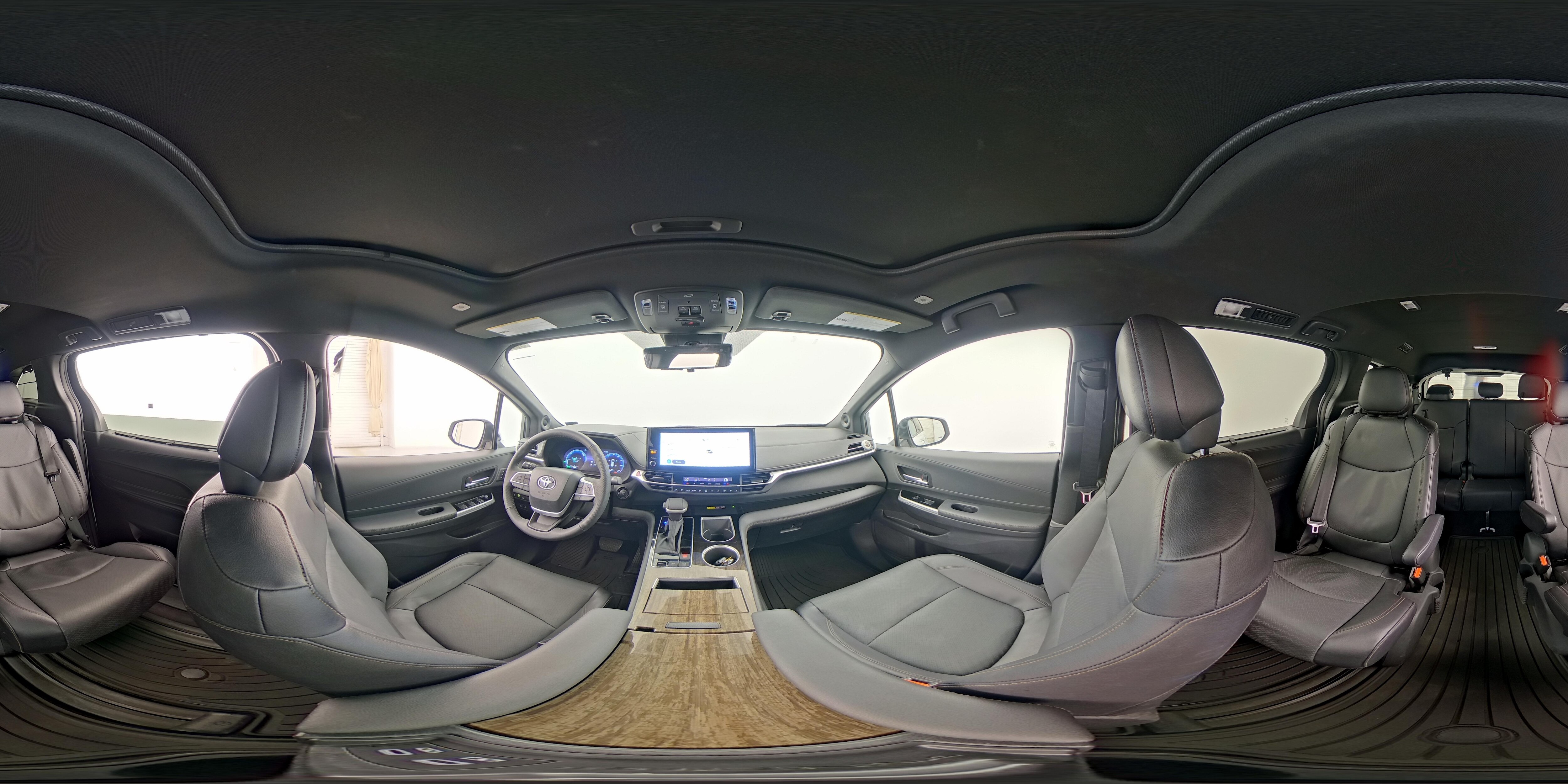 2026 Toyota Sienna Limited - Photo 27