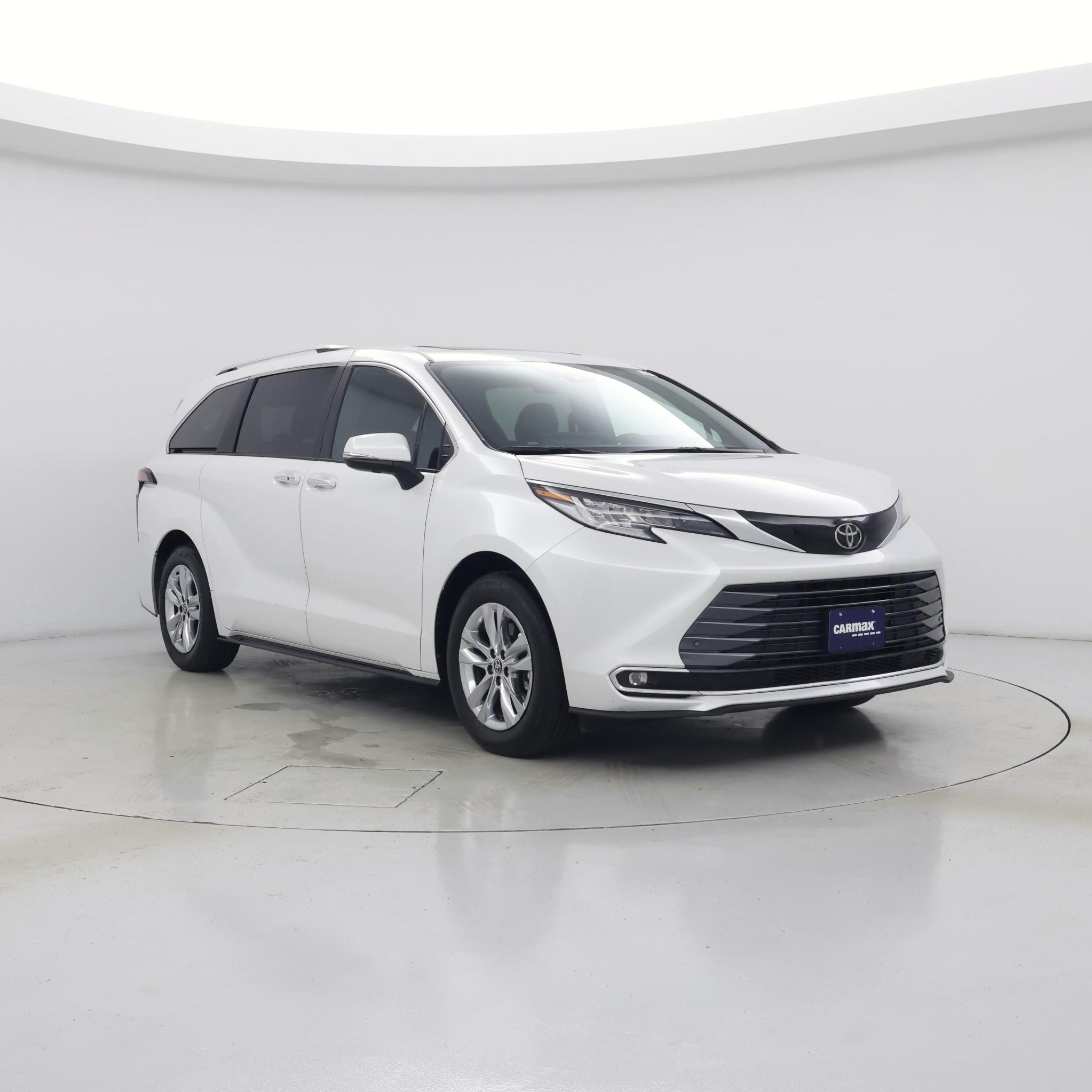 White 2026 Toyota Sienna Minivan All-Wheel Drive Automatic