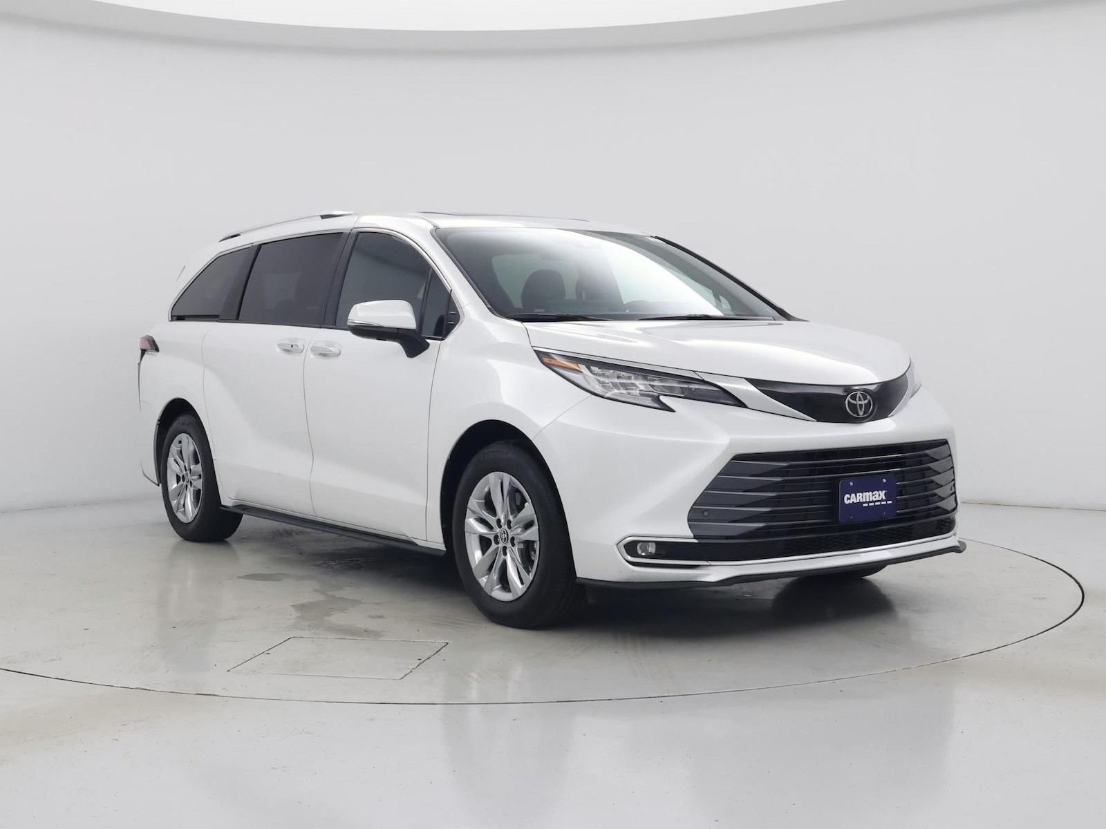 2026 Toyota Sienna Limited - Photo 2