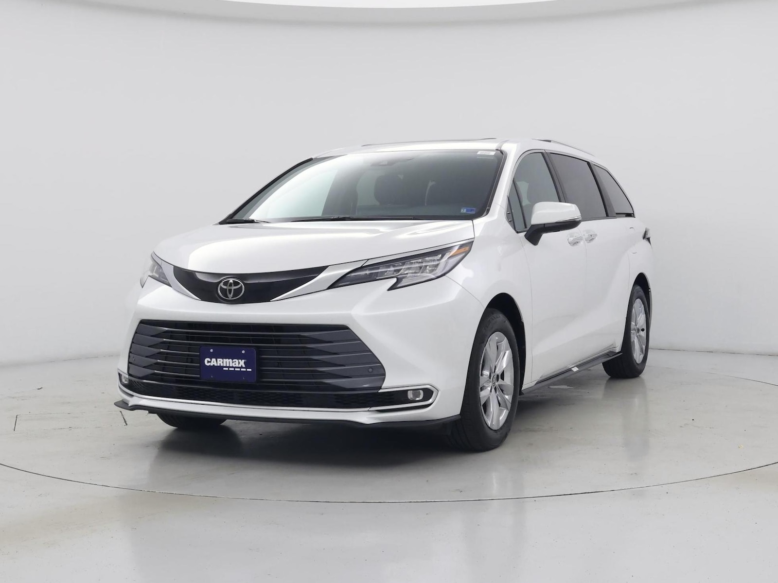 2026 Toyota Sienna Limited - Photo 5