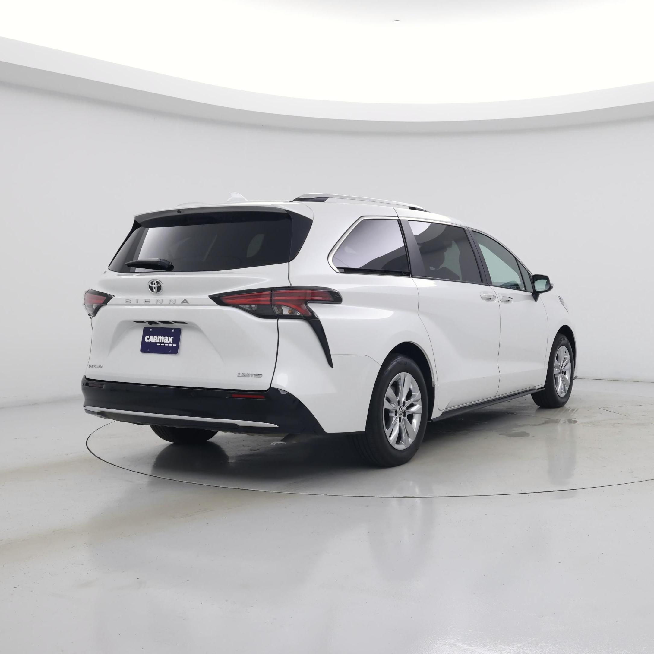 Thumbnail: 2026 Toyota Sienna - 8