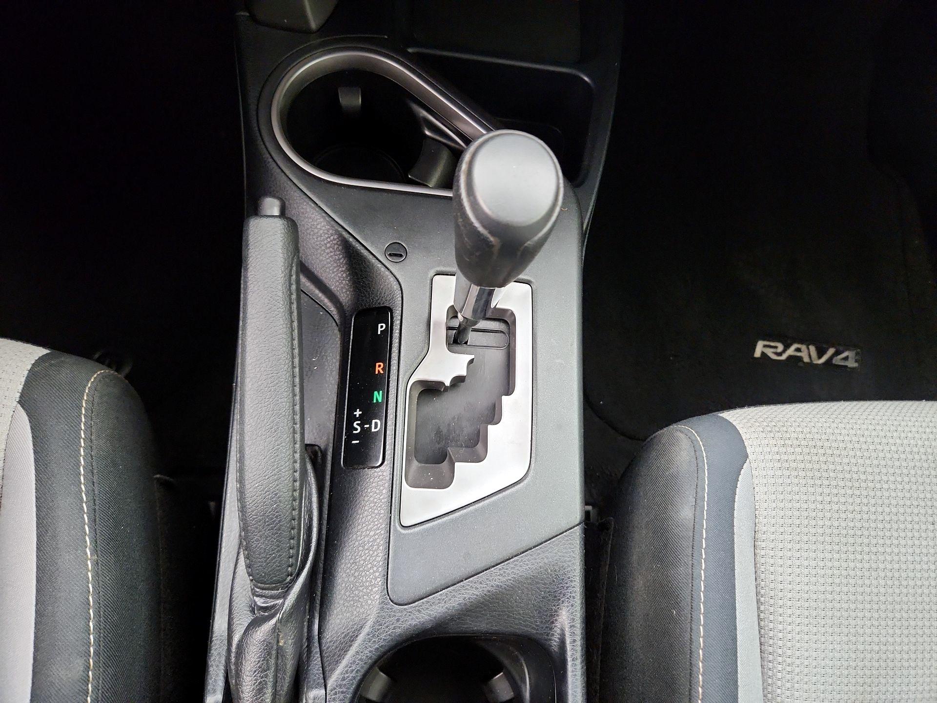 Thumbnail: 2016 Toyota RAV4 - 17