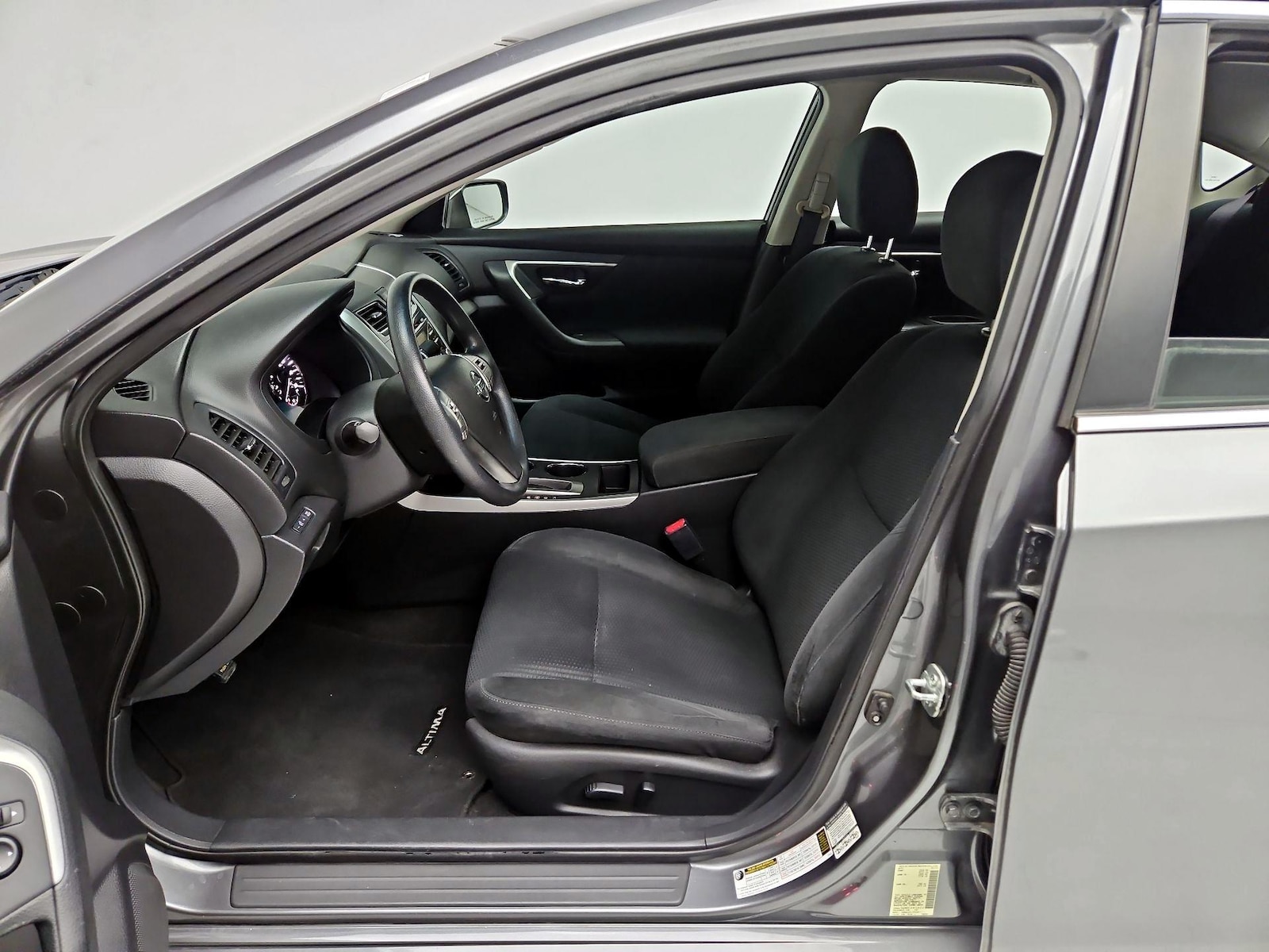 2015 Nissan Altima S - Photo 12