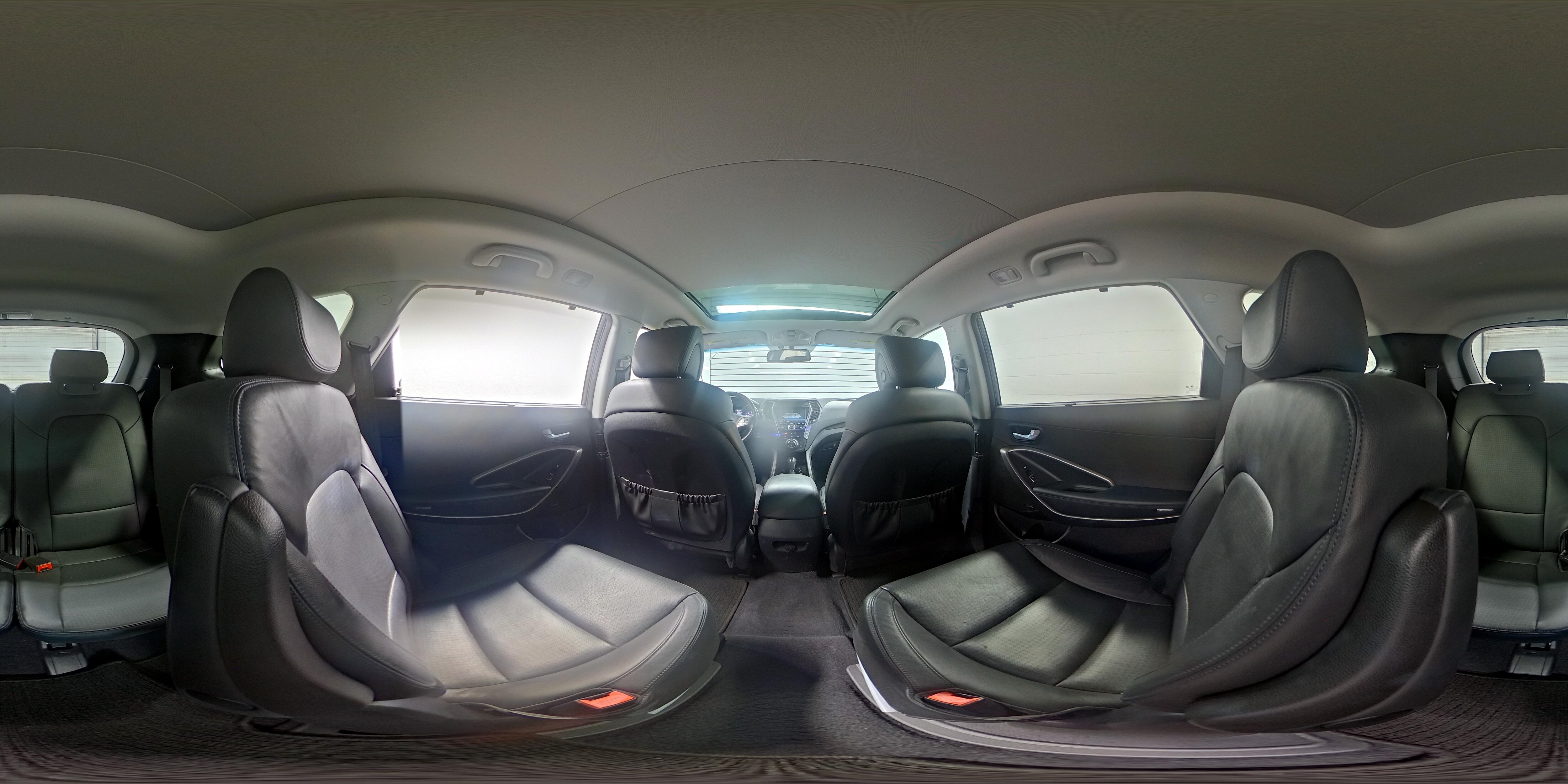 2014 Hyundai Santa Fe Limited - Photo 22
