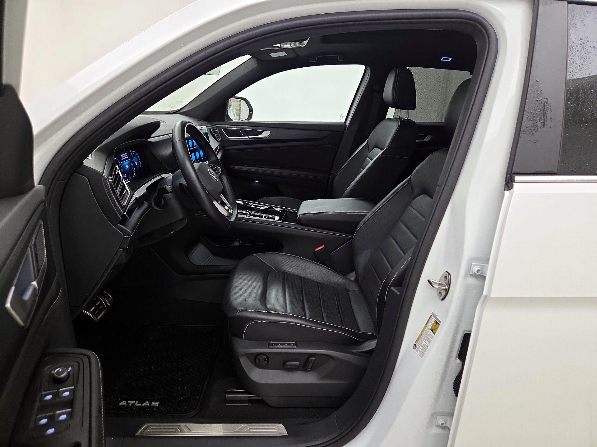 Thumbnail: 2024 Volkswagen Atlas - 9