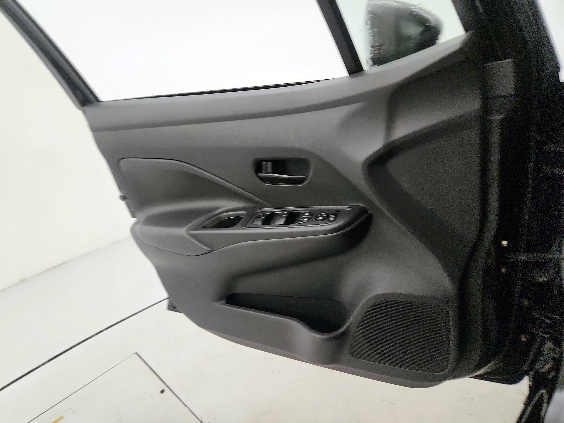 Thumbnail: 2022 Nissan Versa - 12