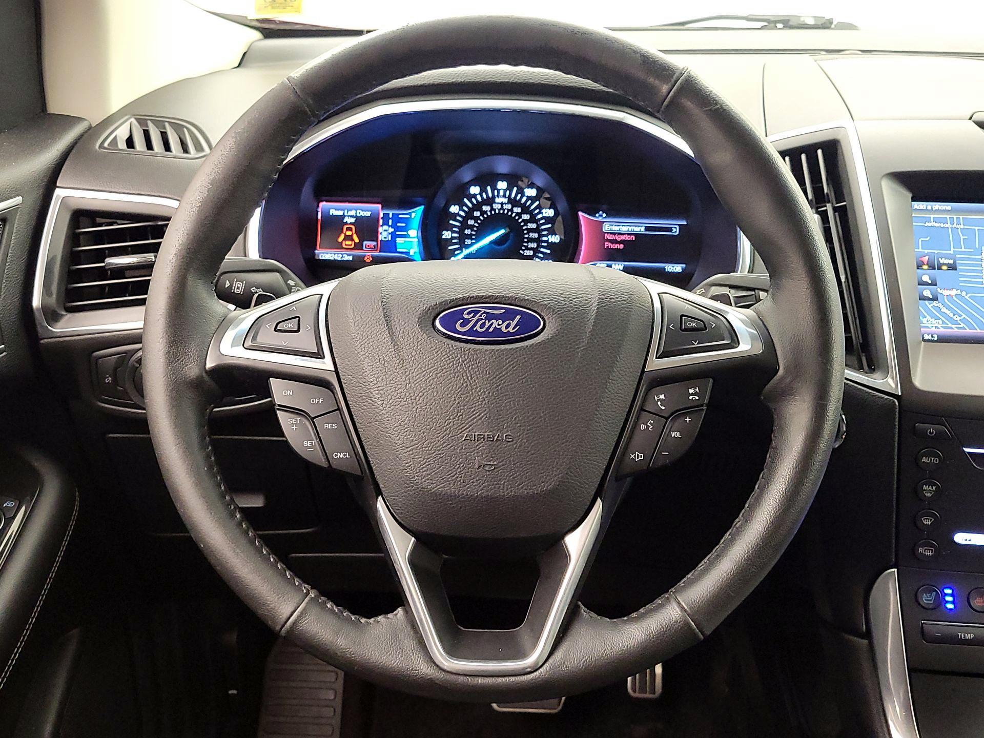 Thumbnail: 2015 Ford Edge - 10