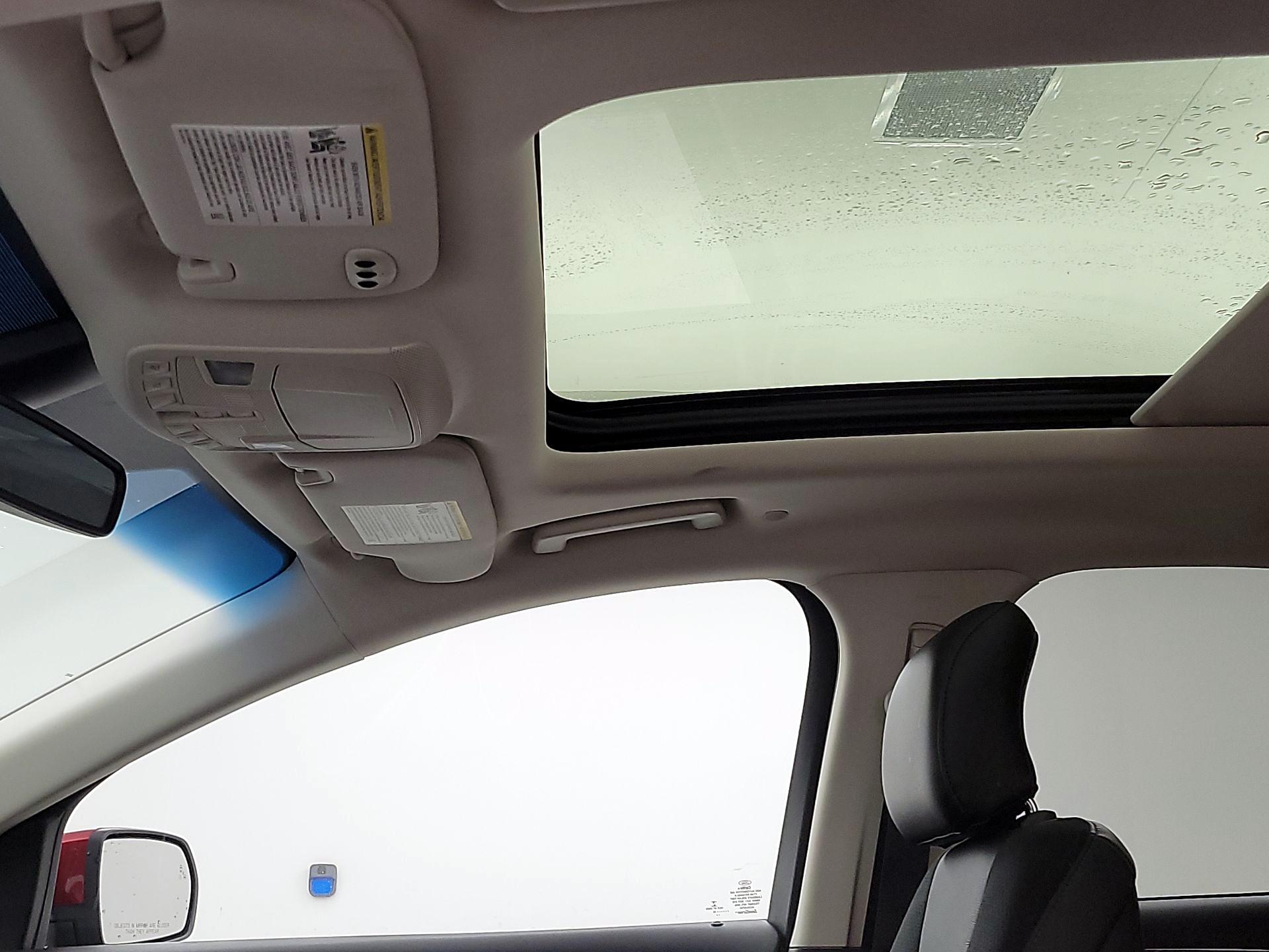 Thumbnail: 2015 Ford Edge - 20
