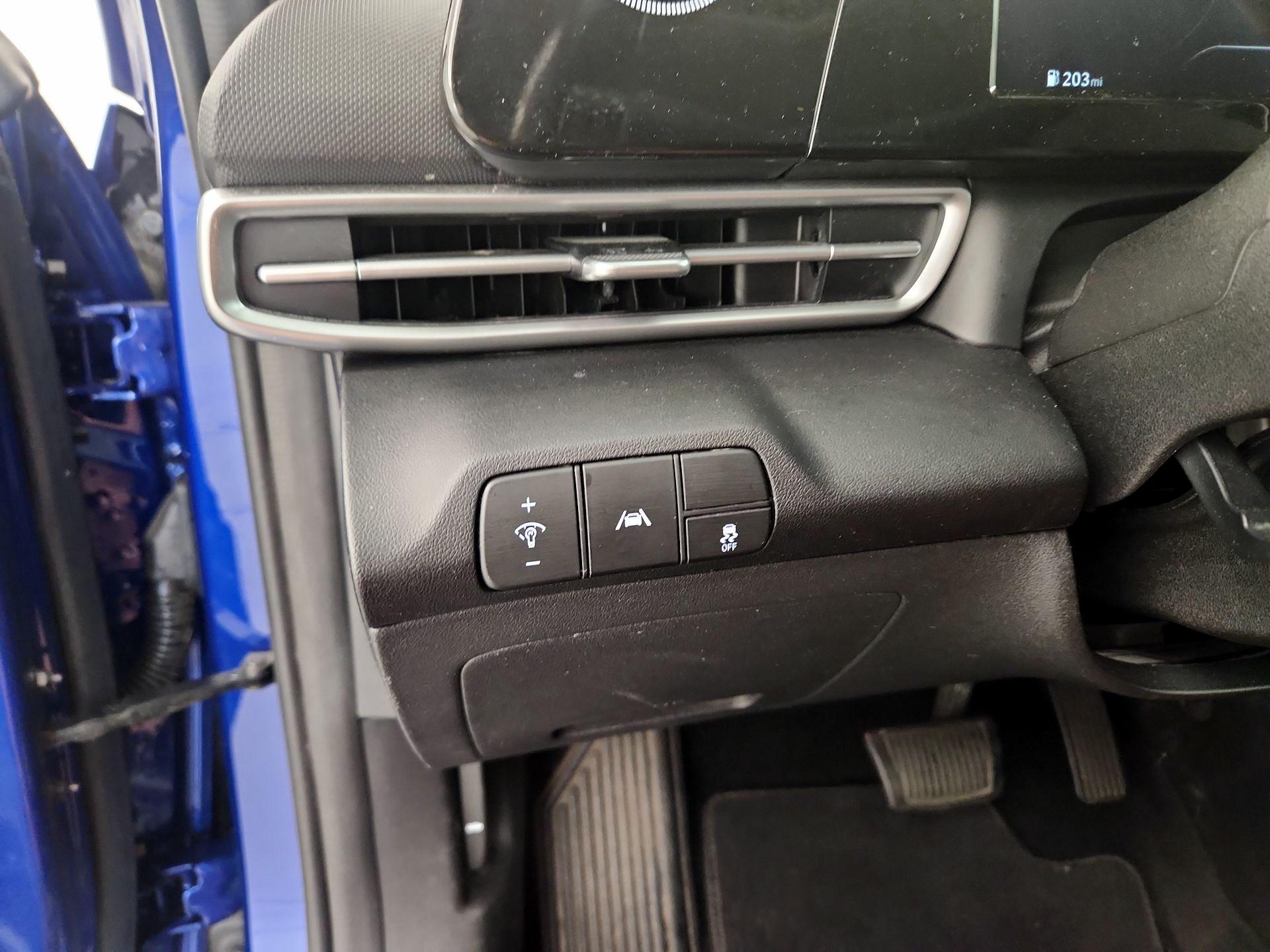 Thumbnail: 2021 Hyundai Elantra - 13
