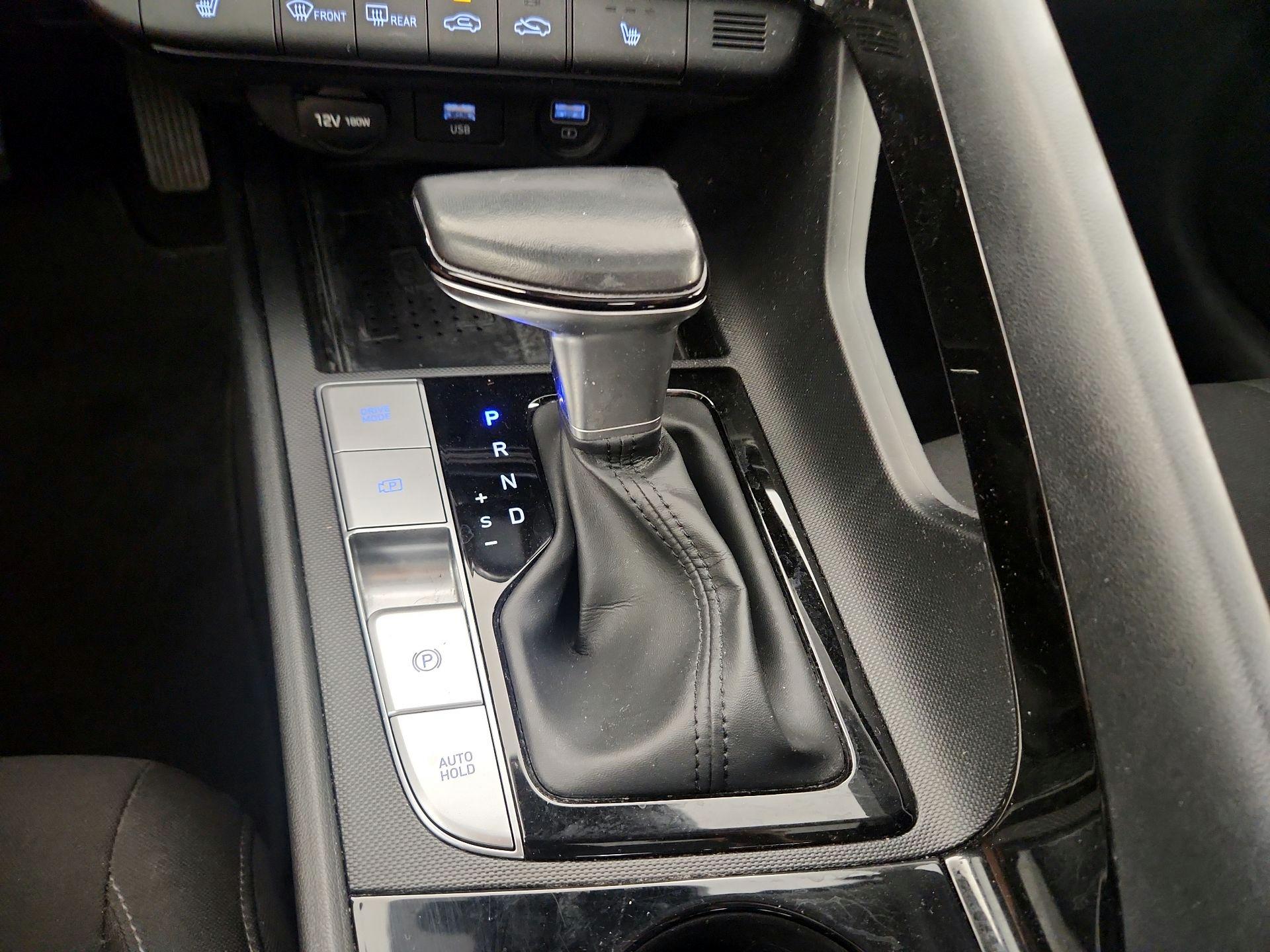Thumbnail: 2021 Hyundai Elantra - 17