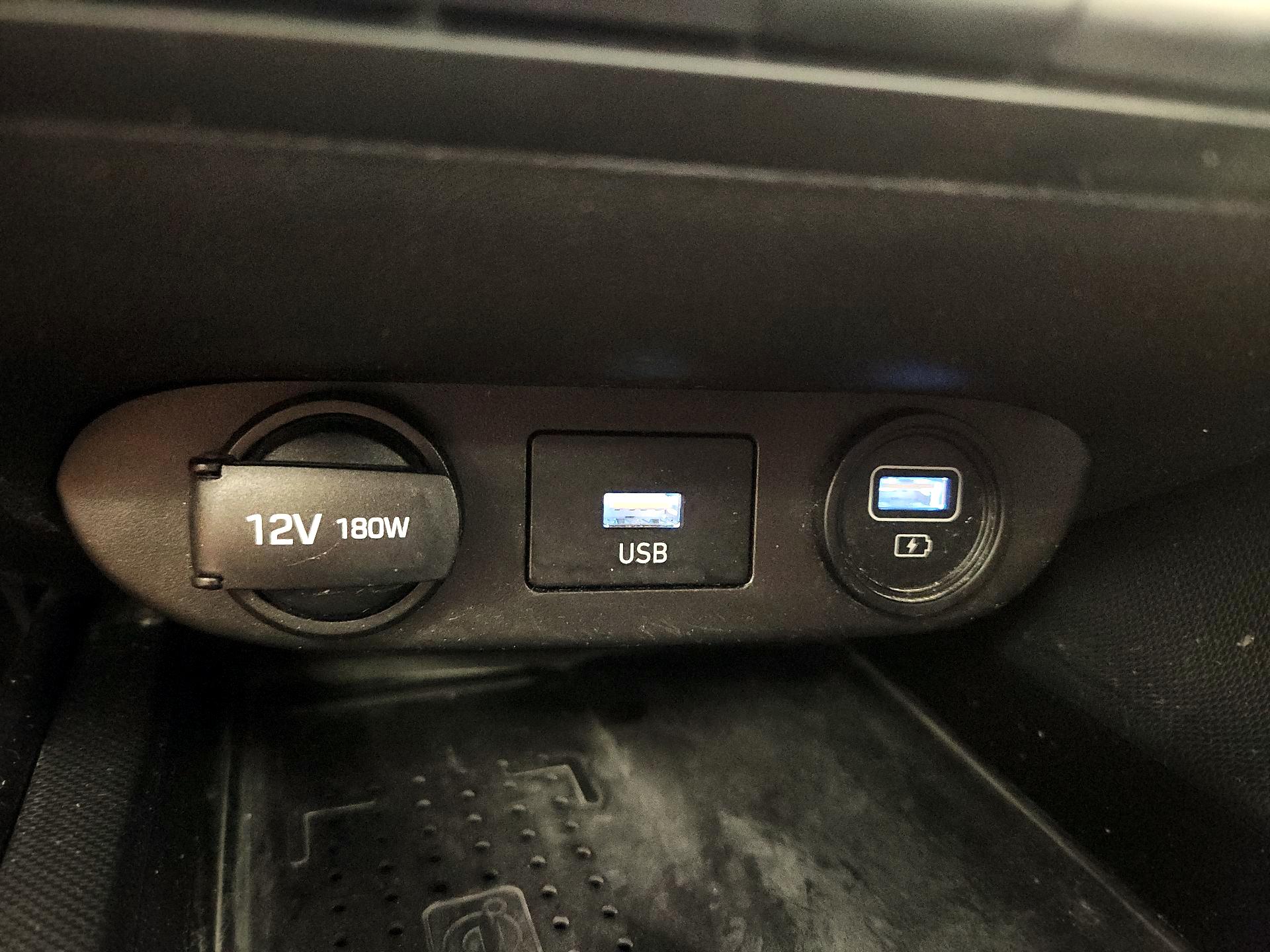 Thumbnail: 2021 Hyundai Elantra - 18