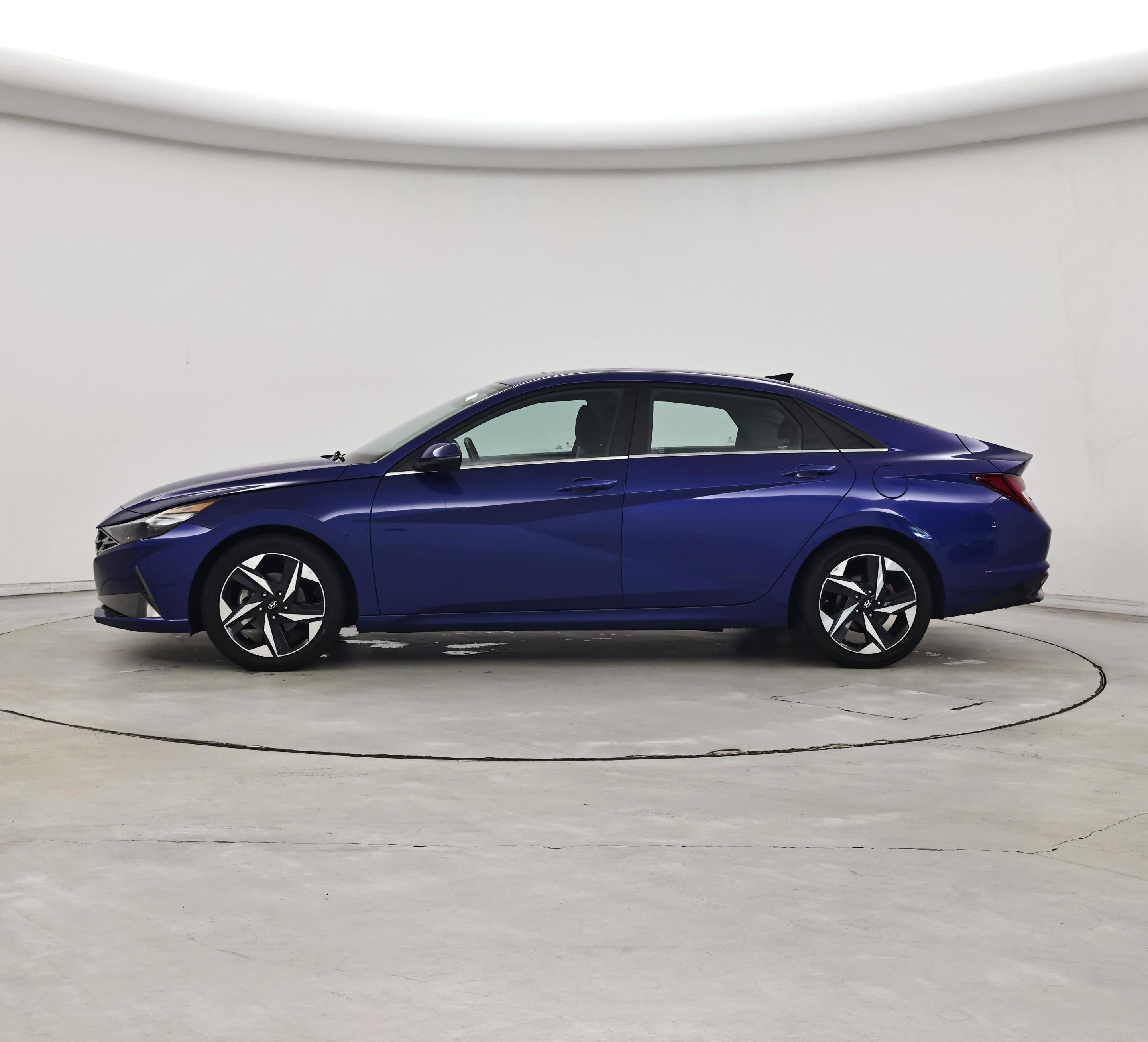Thumbnail: 2021 Hyundai Elantra - 3
