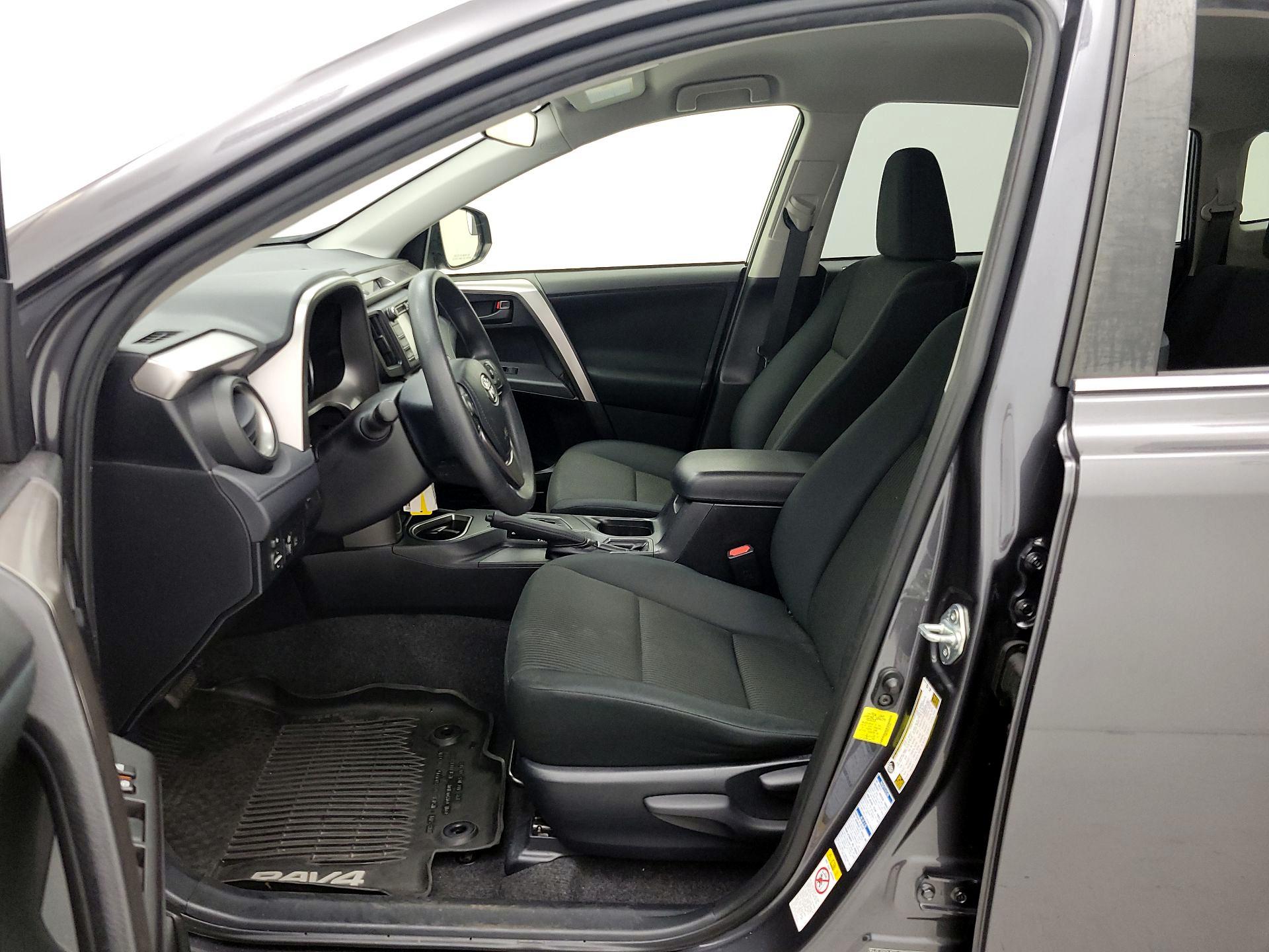 Thumbnail: 2018 Toyota RAV4 - 11