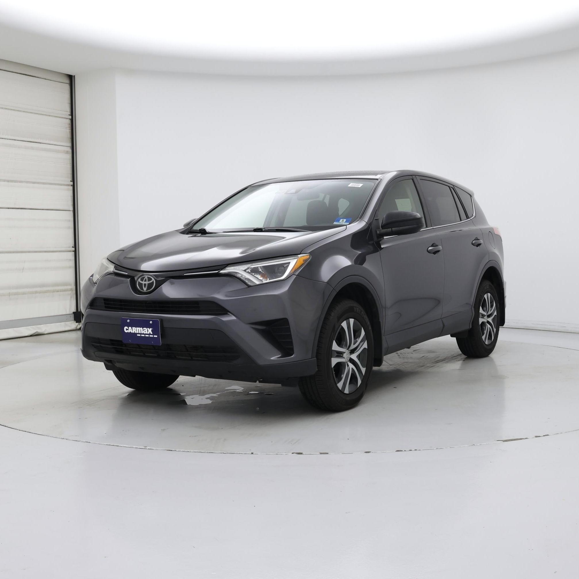 Thumbnail: 2018 Toyota RAV4 - 4