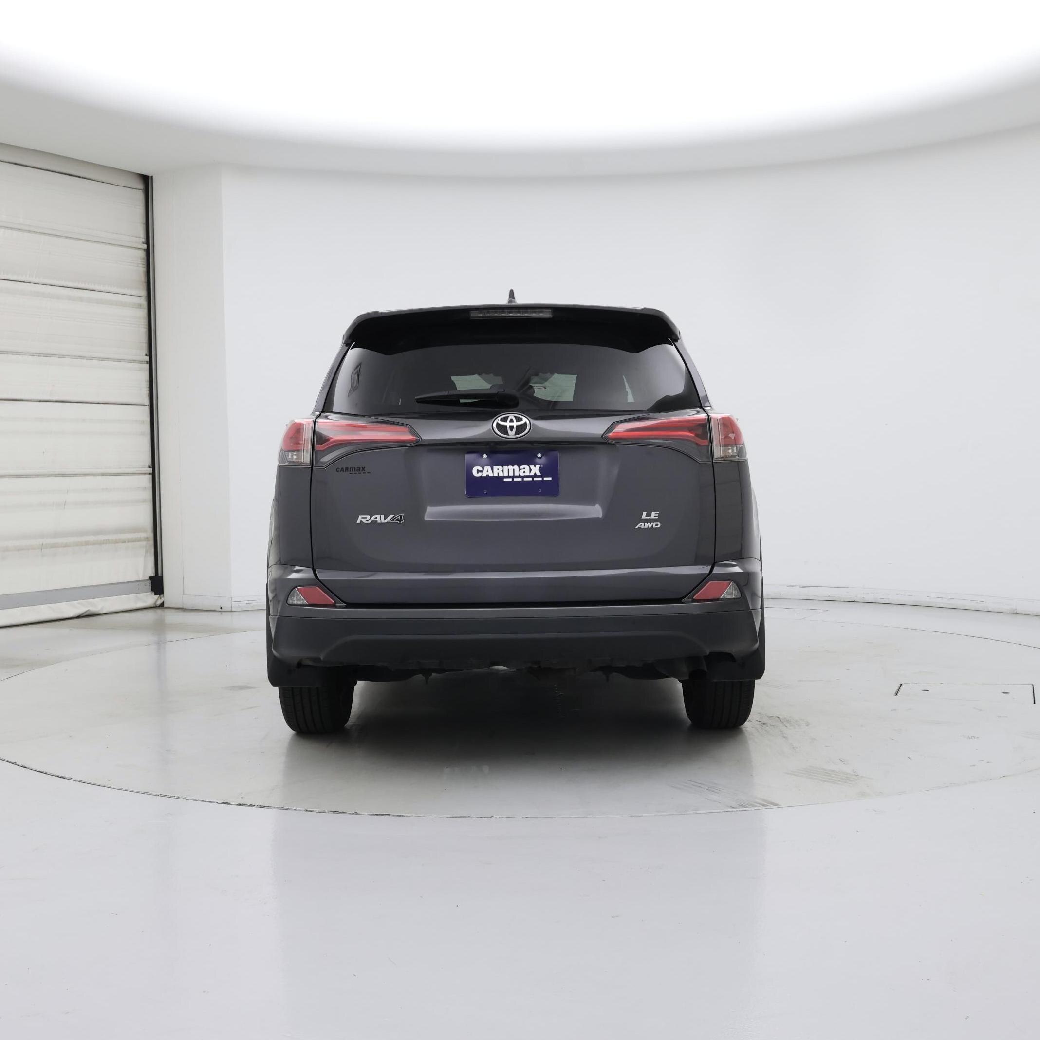 Thumbnail: 2018 Toyota RAV4 - 6