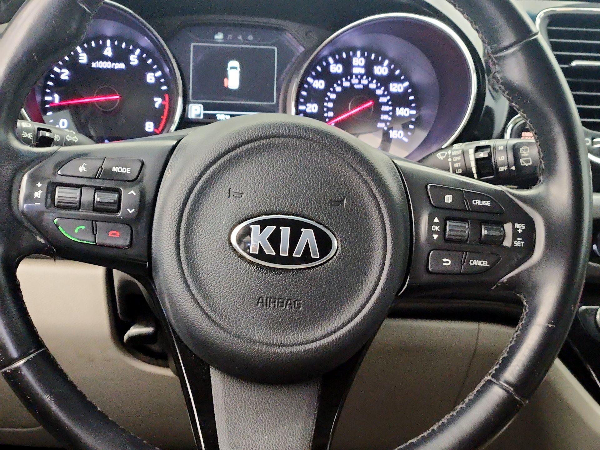Thumbnail: 2016 Kia Sedona - 10
