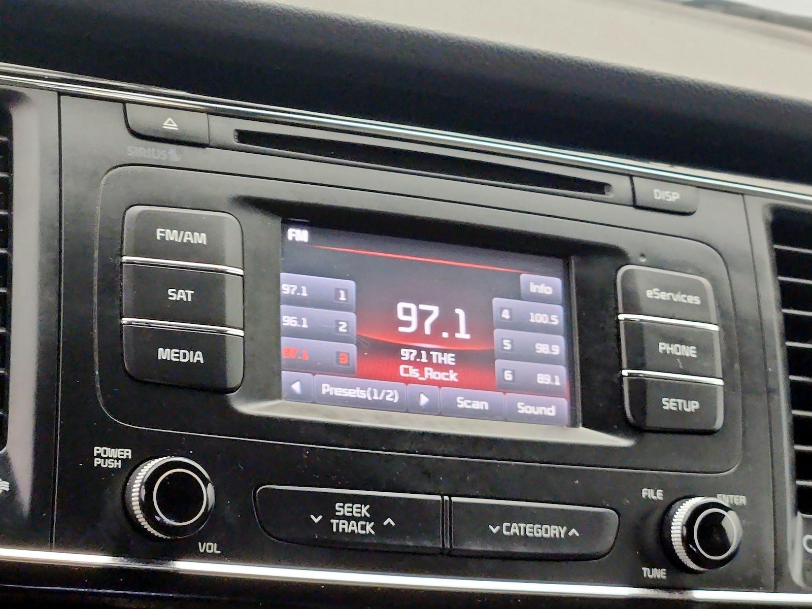 2016 Kia Sedona EX - Photo 16