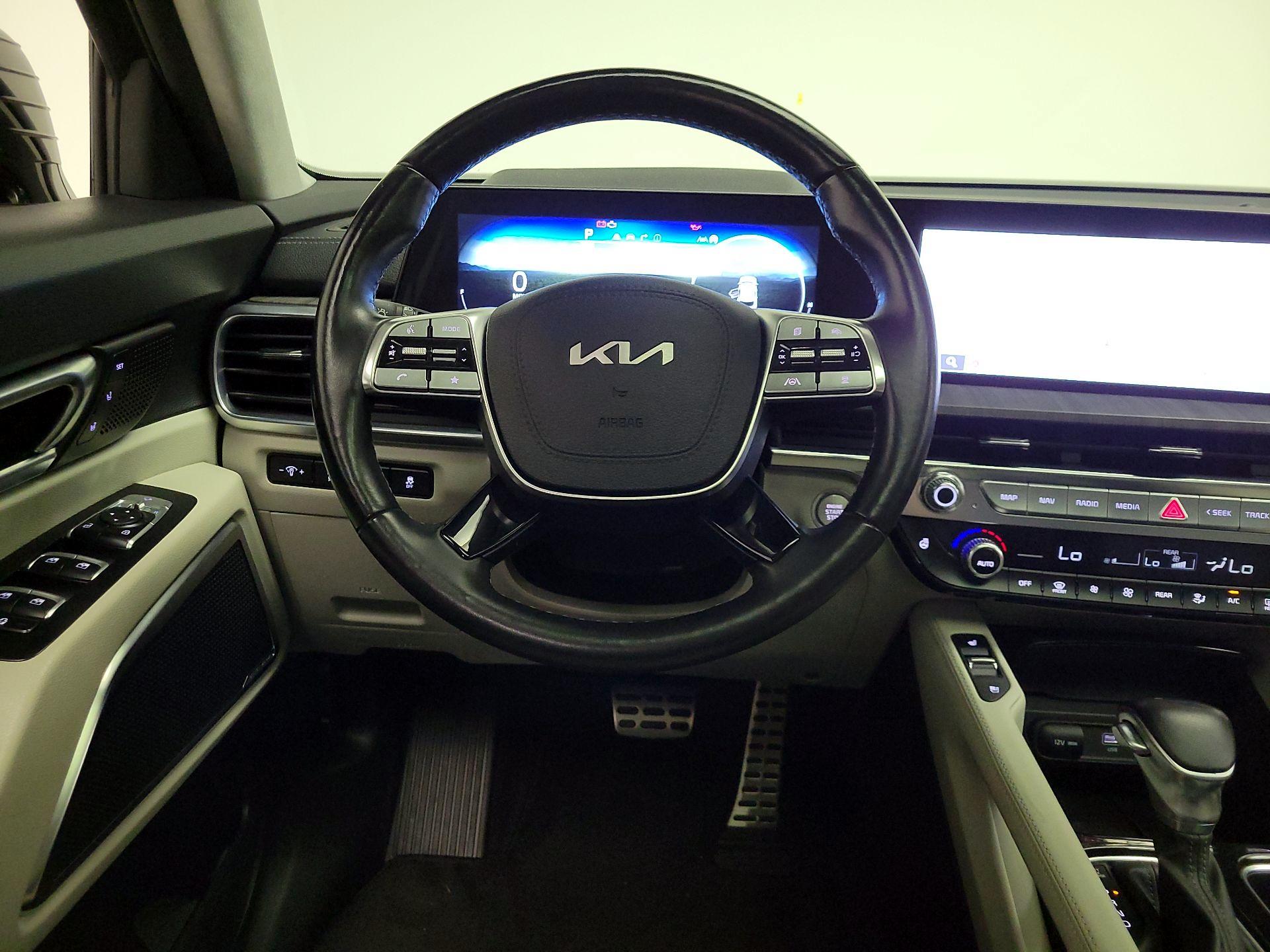 Thumbnail: 2023 Kia Telluride - 10