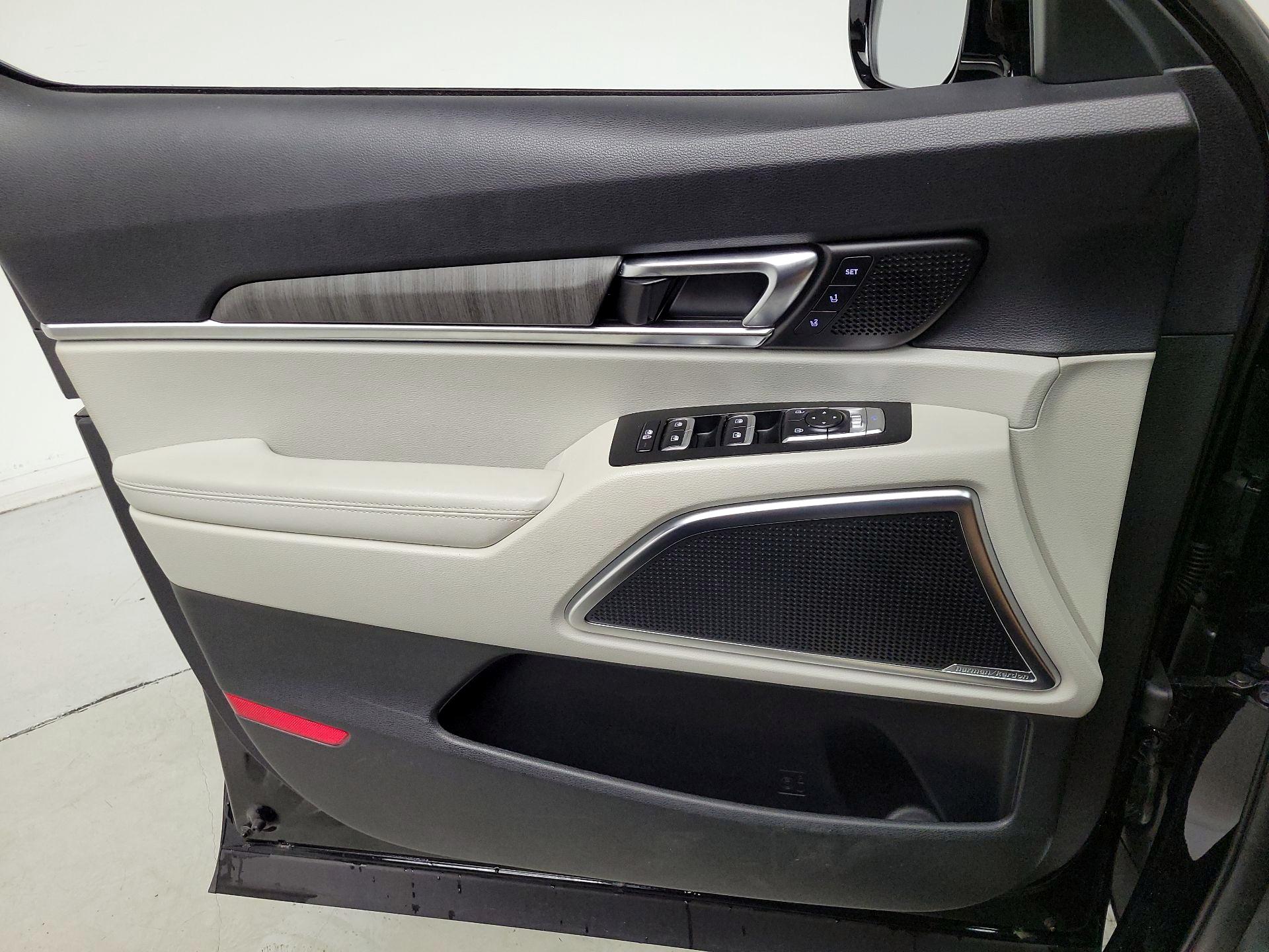 Thumbnail: 2023 Kia Telluride - 12