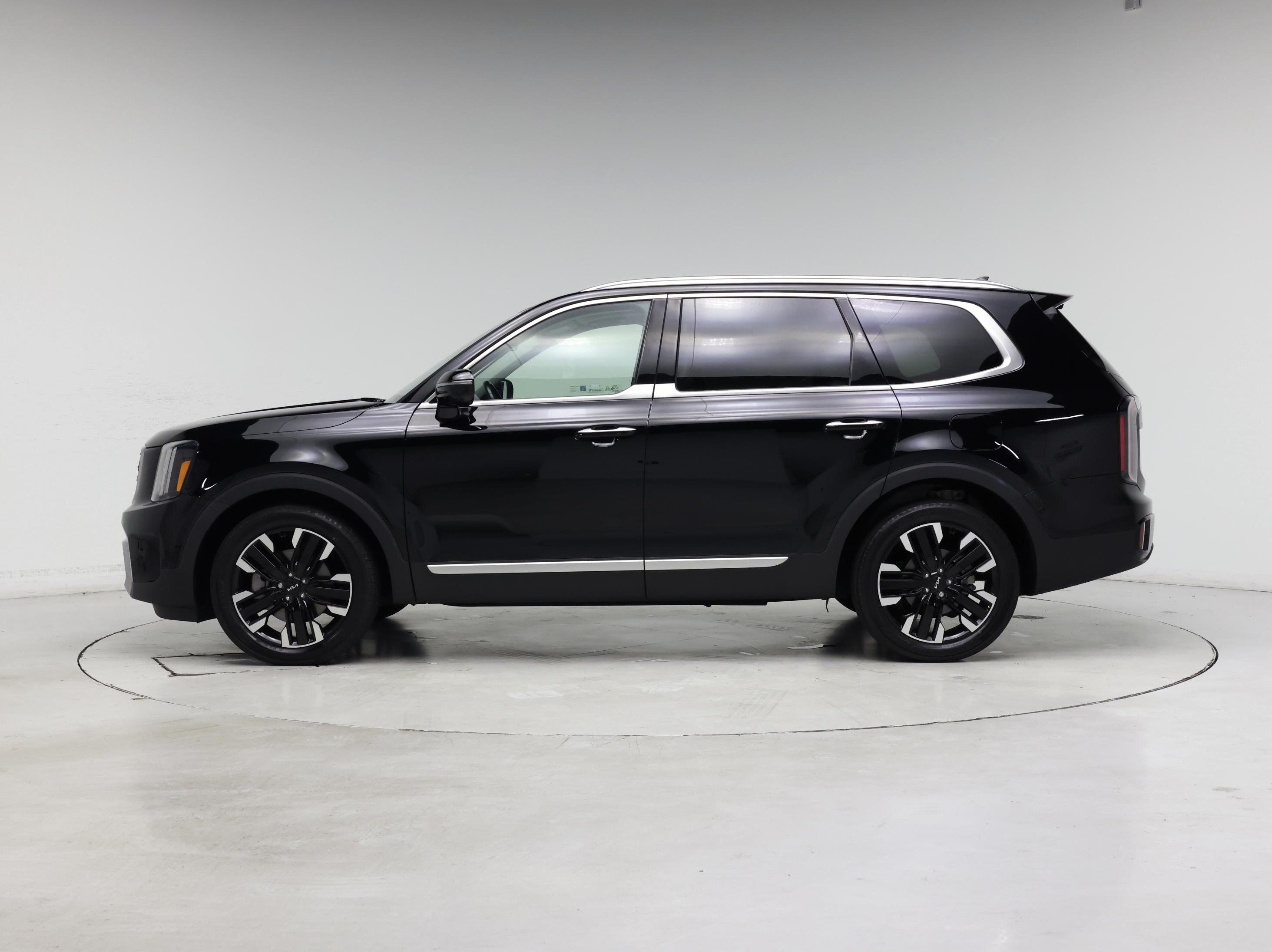 Thumbnail: 2023 Kia Telluride - 3