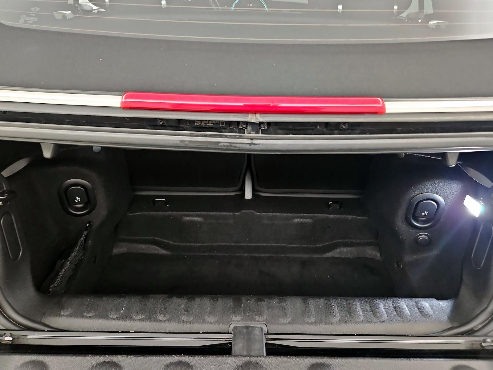 2022 MINI Convertible S - Photo 19