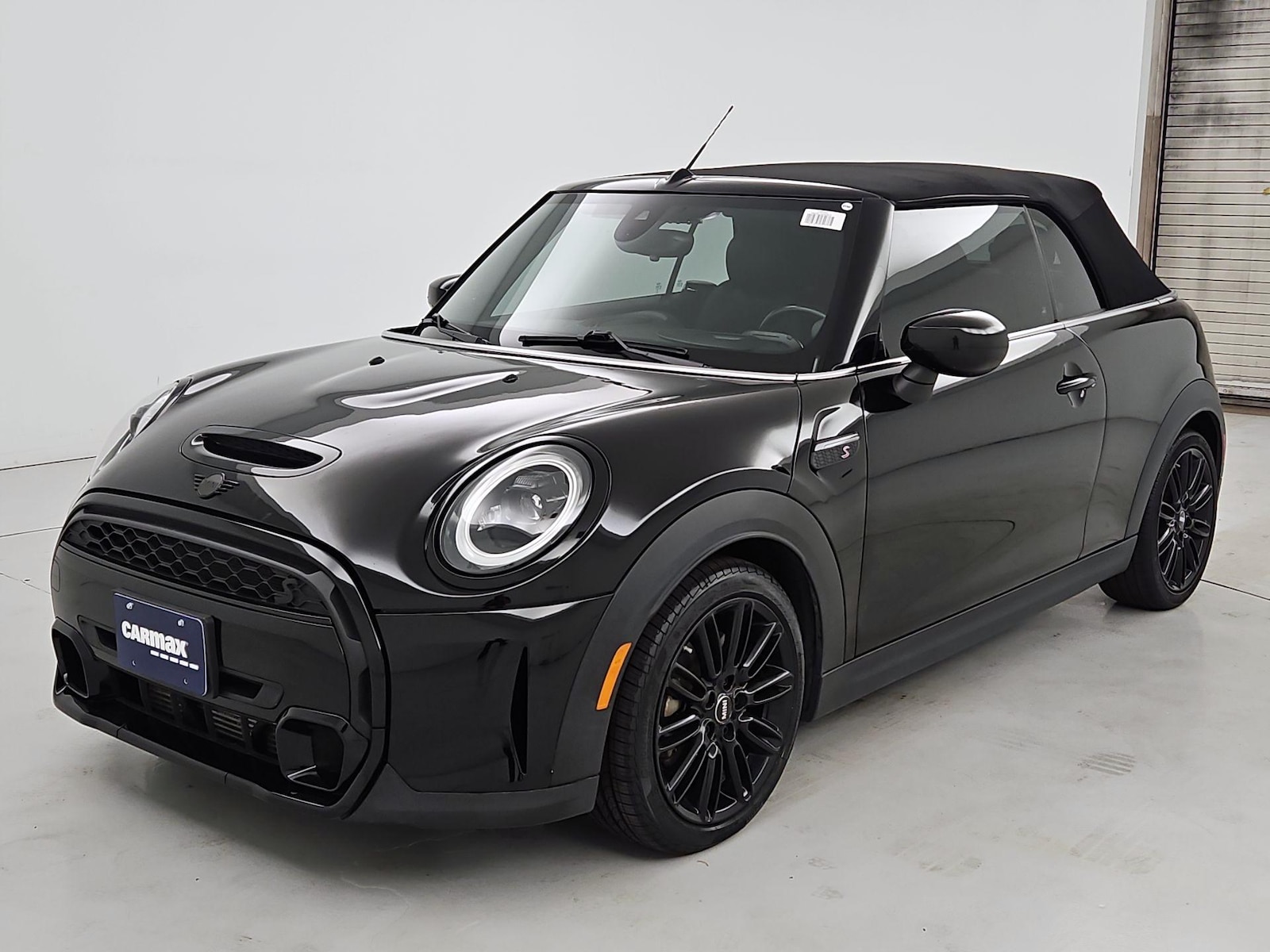 2022 MINI Convertible S - Photo 3