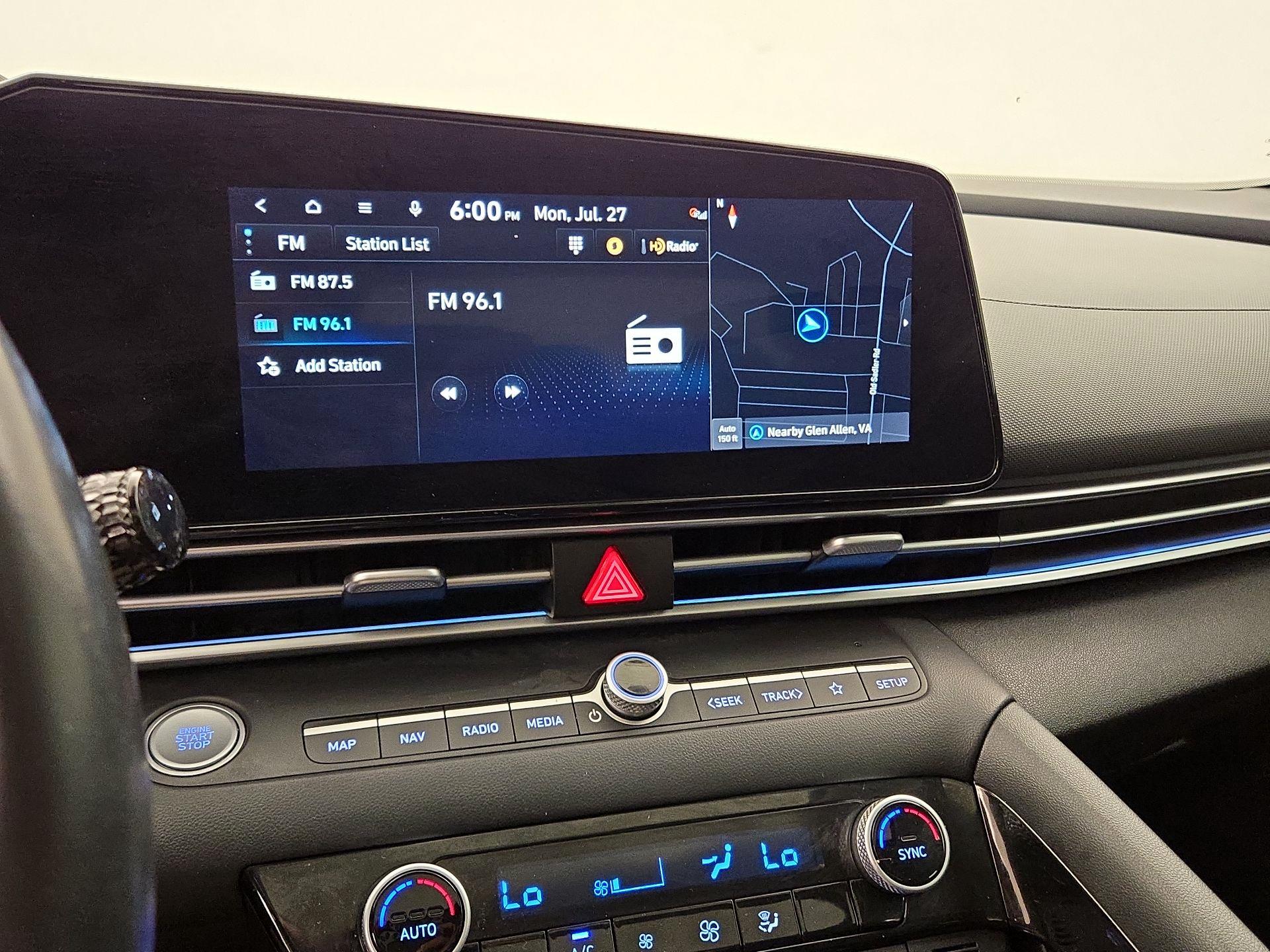Thumbnail: 2023 Hyundai Elantra - 16