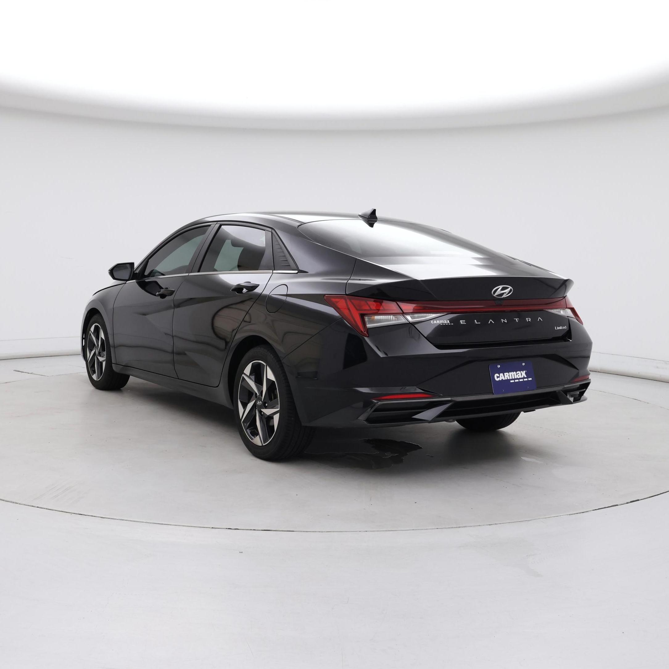 Thumbnail: 2023 Hyundai Elantra - 2