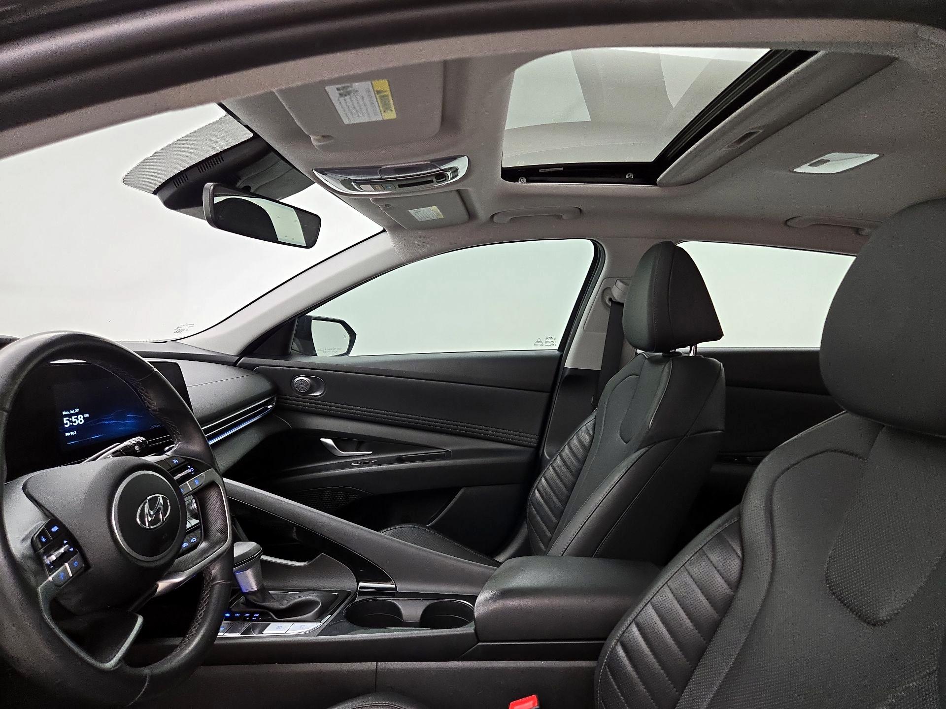Thumbnail: 2023 Hyundai Elantra - 20
