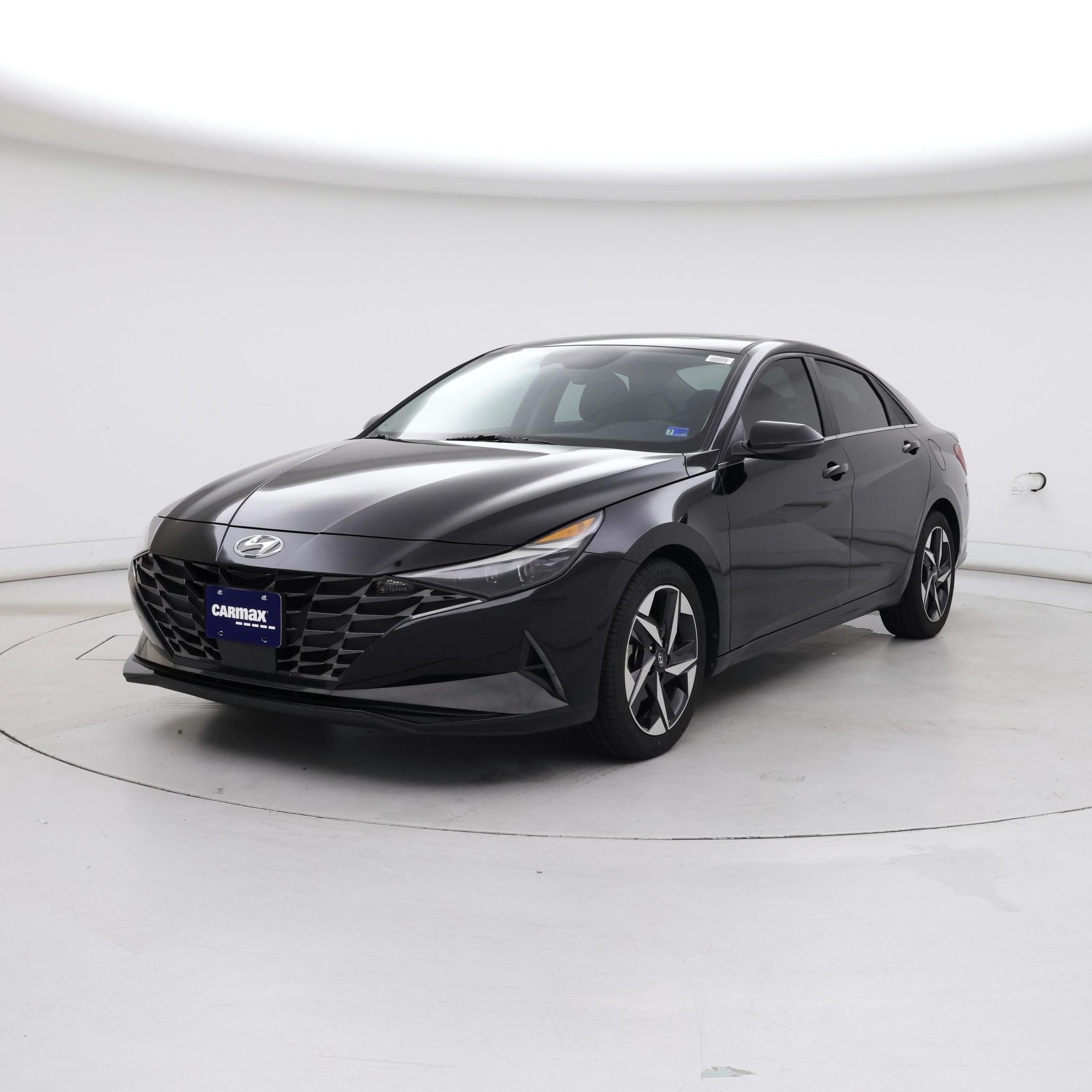 Thumbnail: 2023 Hyundai Elantra - 4