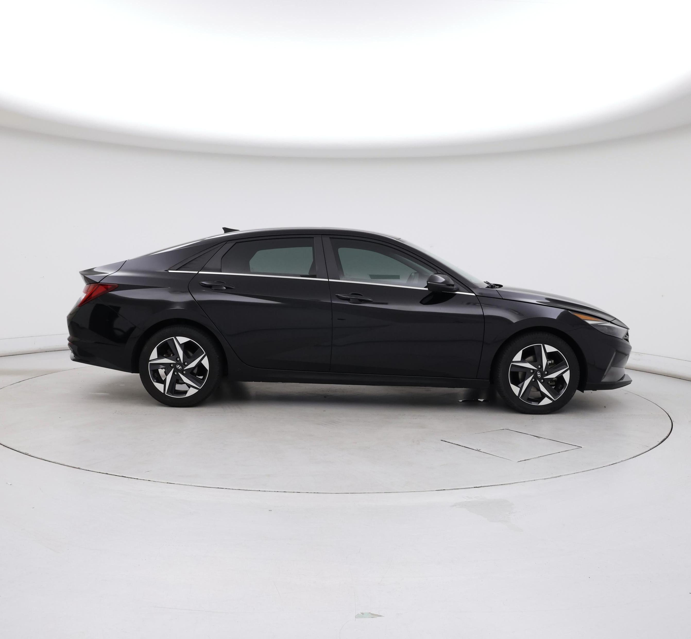 Thumbnail: 2023 Hyundai Elantra - 7