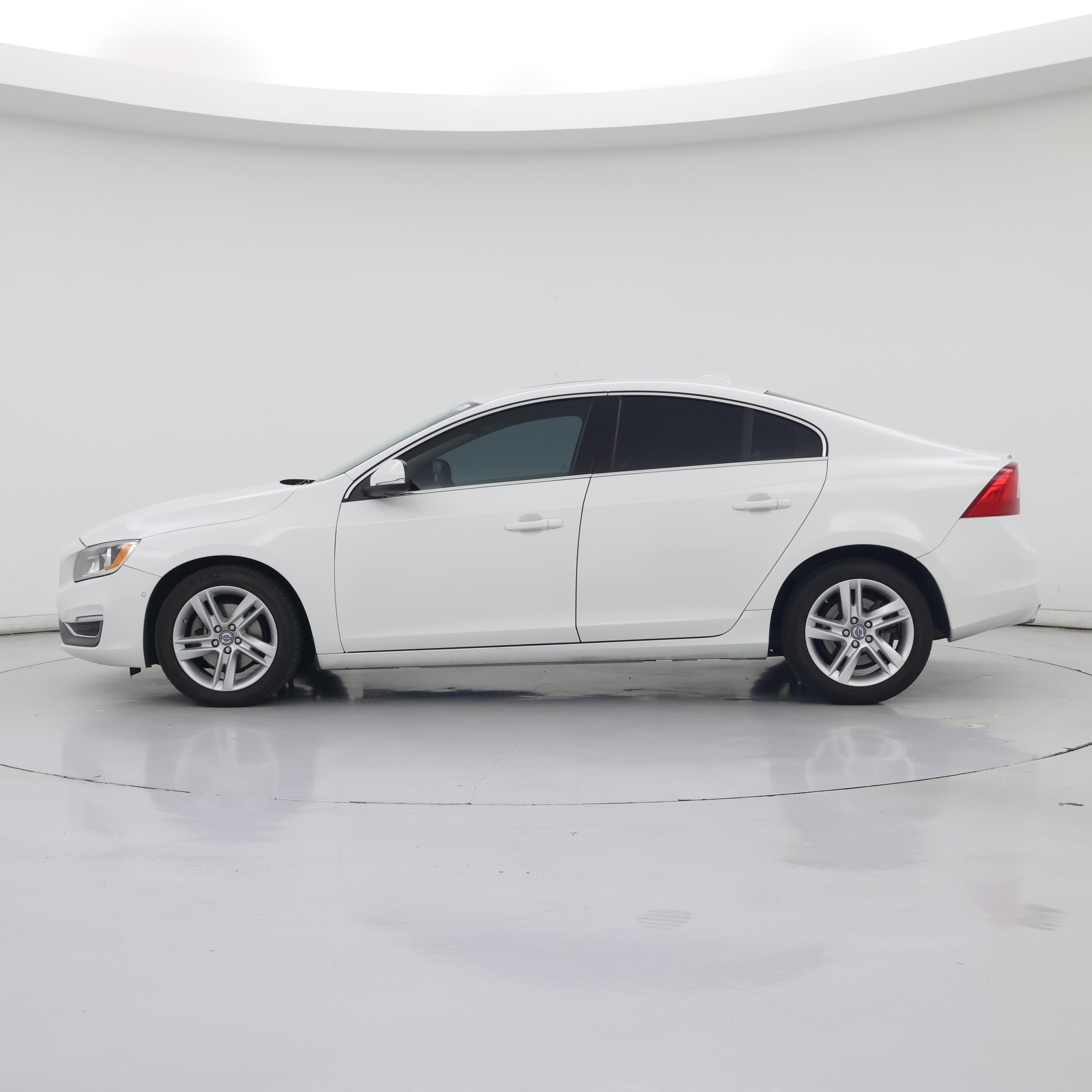 Thumbnail: 2015 Volvo S60 - 3